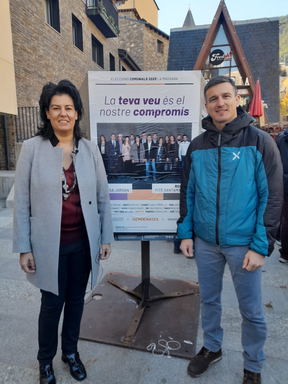 Eleccions Comunals 2023 penjada de cartells CC per La Massana - 2 Eleccions Comunals 2023 penjada de cartells CC per La Massana - 2