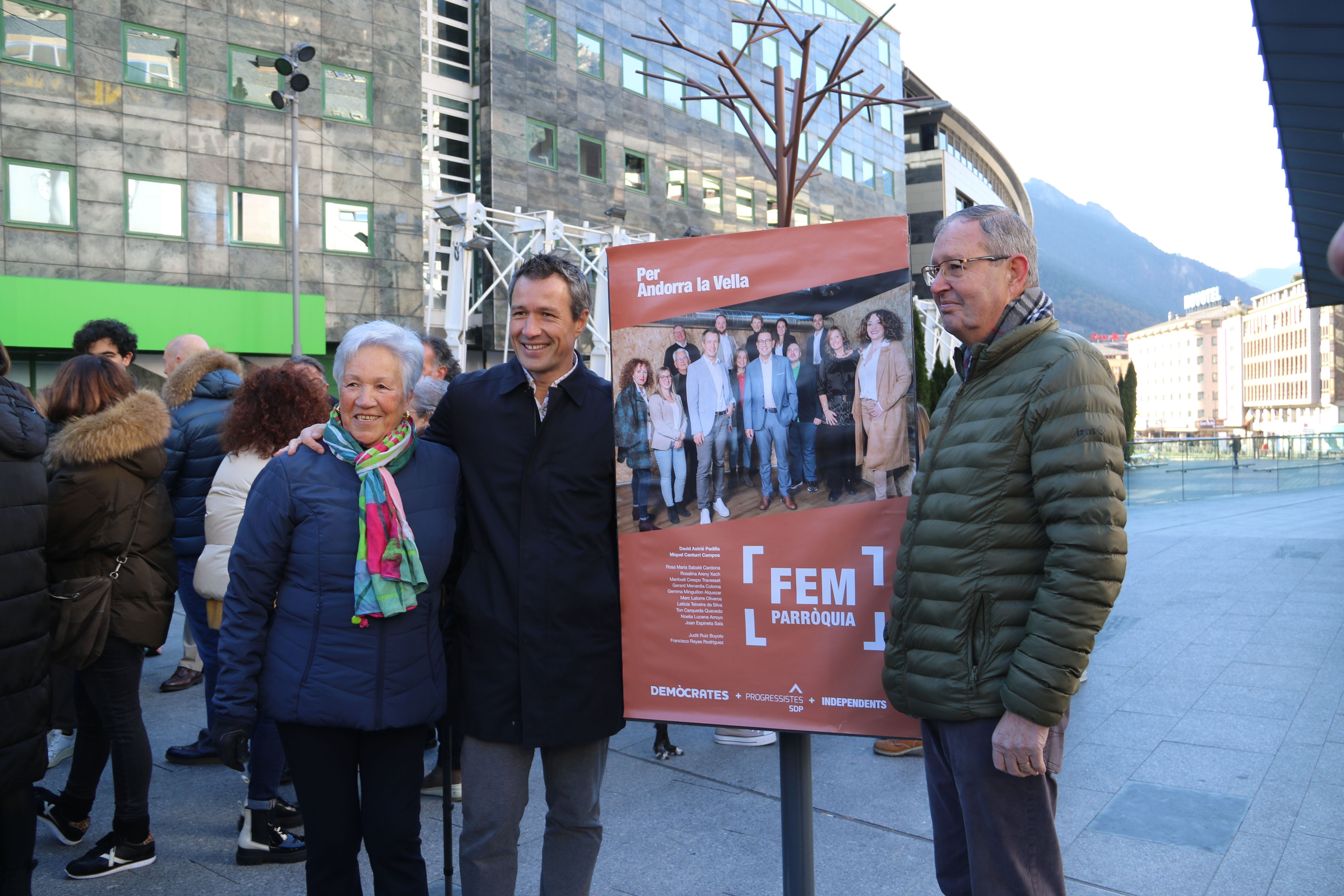 David Astrié amb els seus pares. David Astrié amb els seus pares.