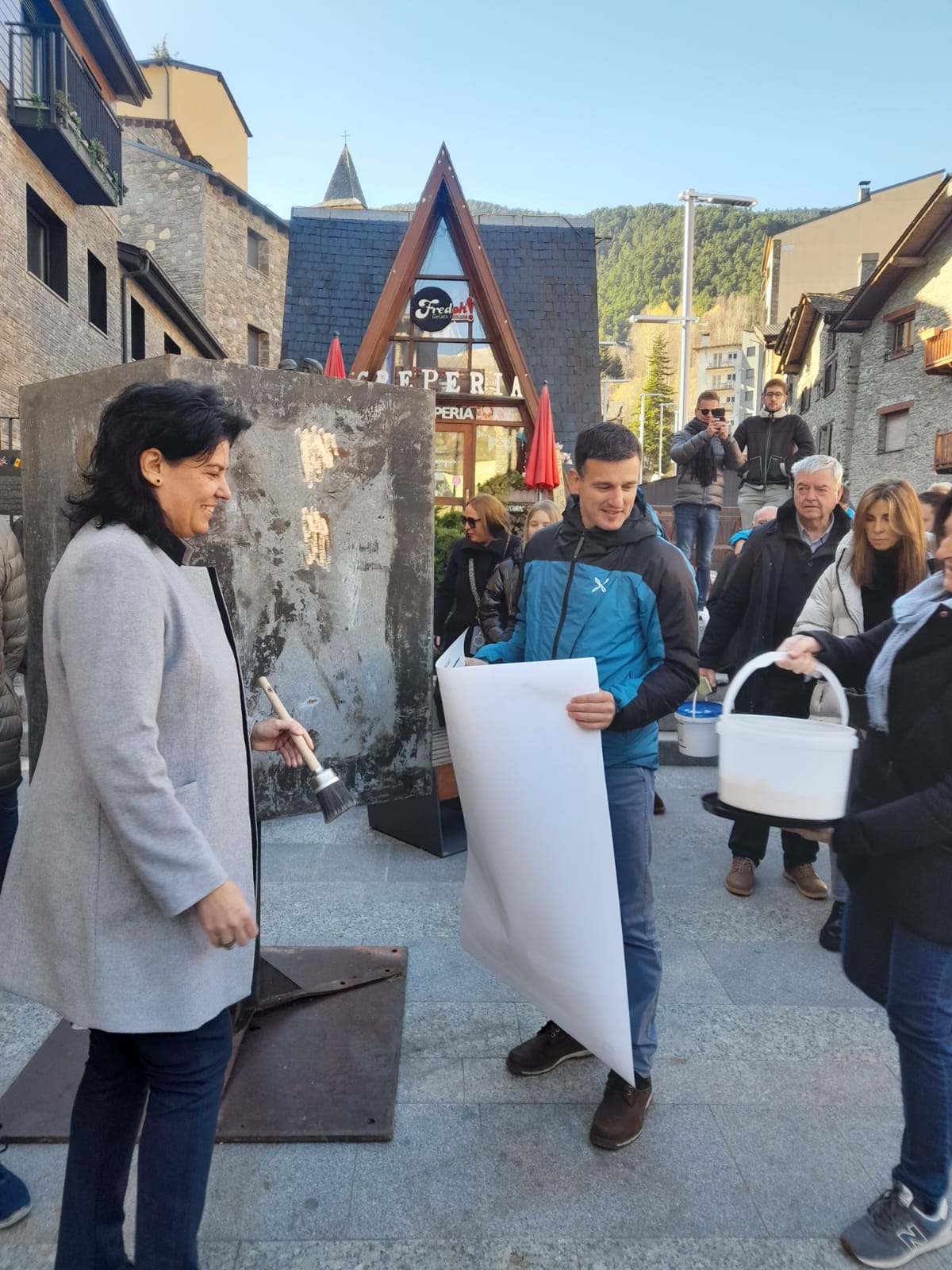 Eva Sansa i Roger Fité, a punt de penjar el cartell Eva Sansa i Roger Fité, a punt de penjar el cartell