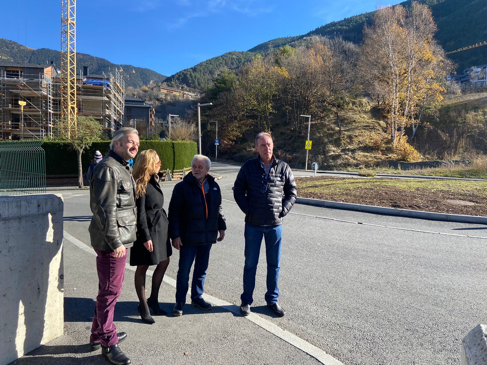 Pere Mas acompanyat d'altres membres de la candidatura aquest matí a Ordino