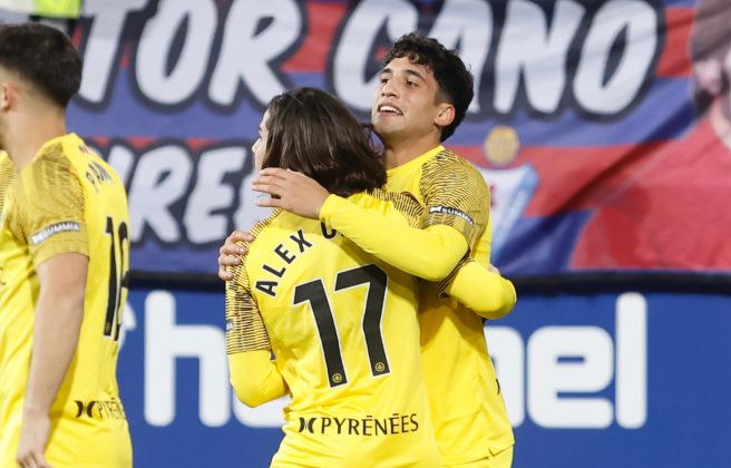 iker Benito i Lobete celebren el gol de l'Andorra.