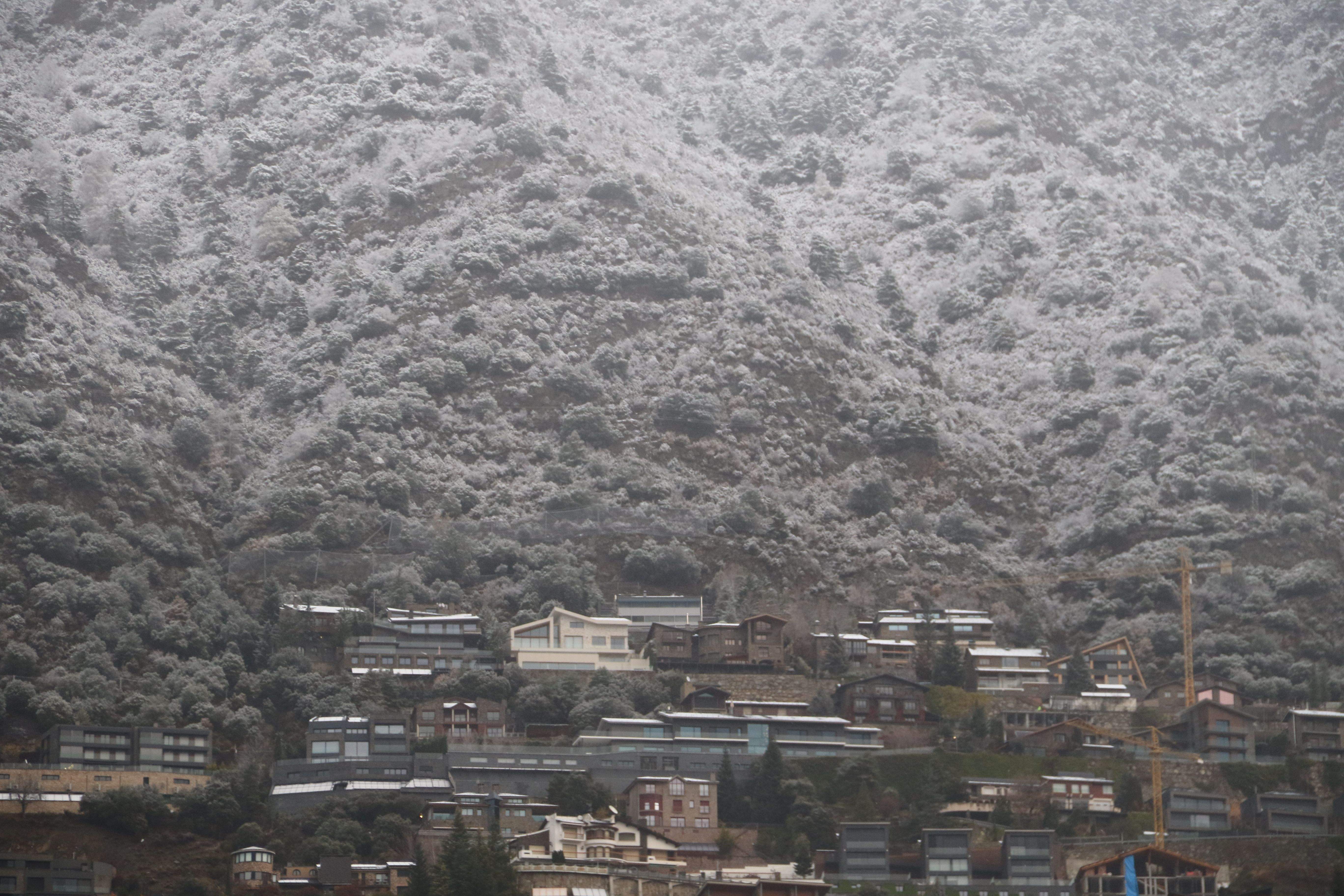 L'emblanquinada ha arribat a les parts altes d'Escaldes, per exemple.