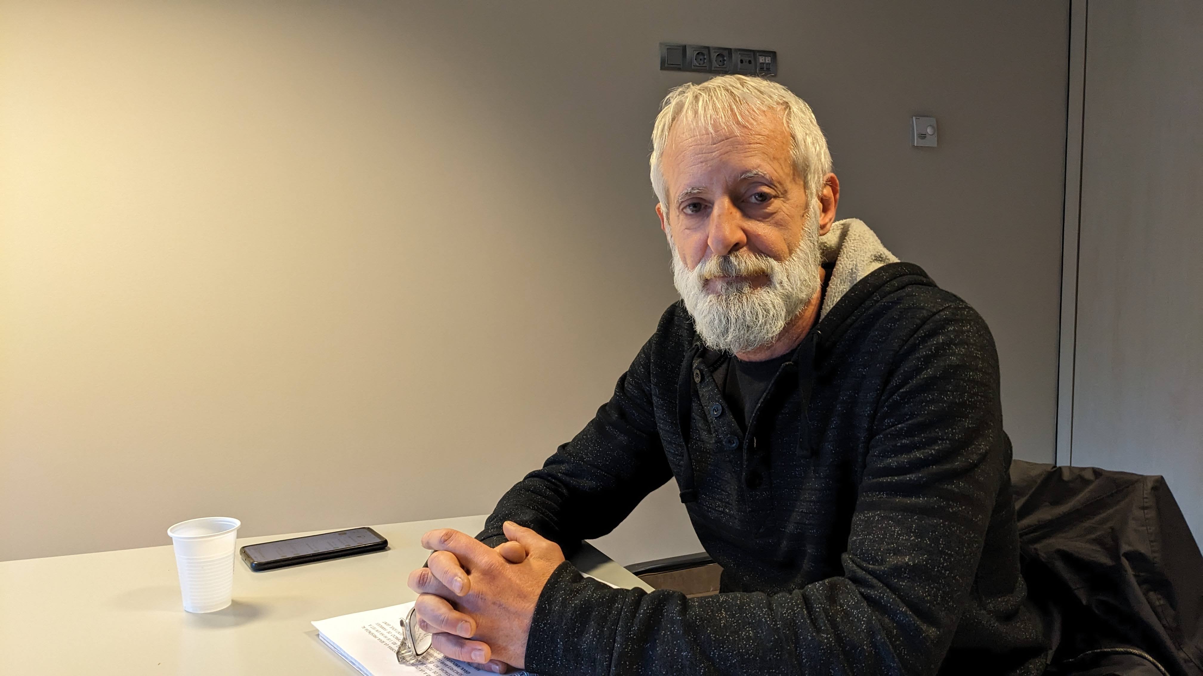 Joan Ramon Crespo a la redacció de l'Altaveu