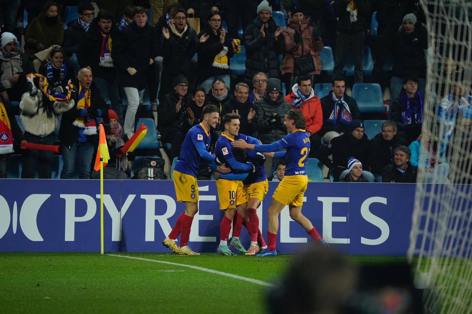 L'FC Andorra celebrant l'empat d'Iván Gil. L'FC Andorra celebrant l'empat d'Iván Gil.