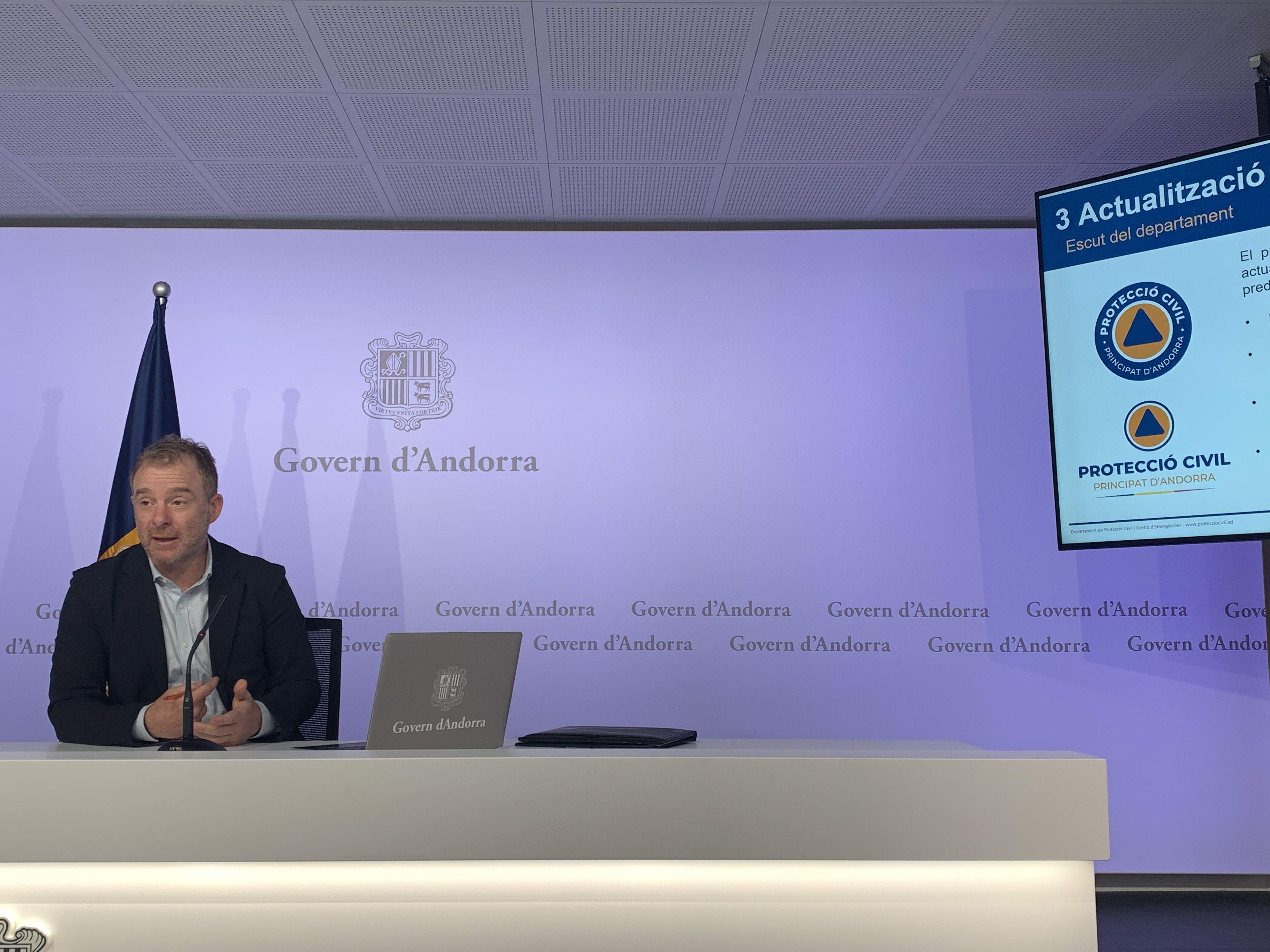 El director de Protecció Civil, Cristian Pons, durant la compareixença.