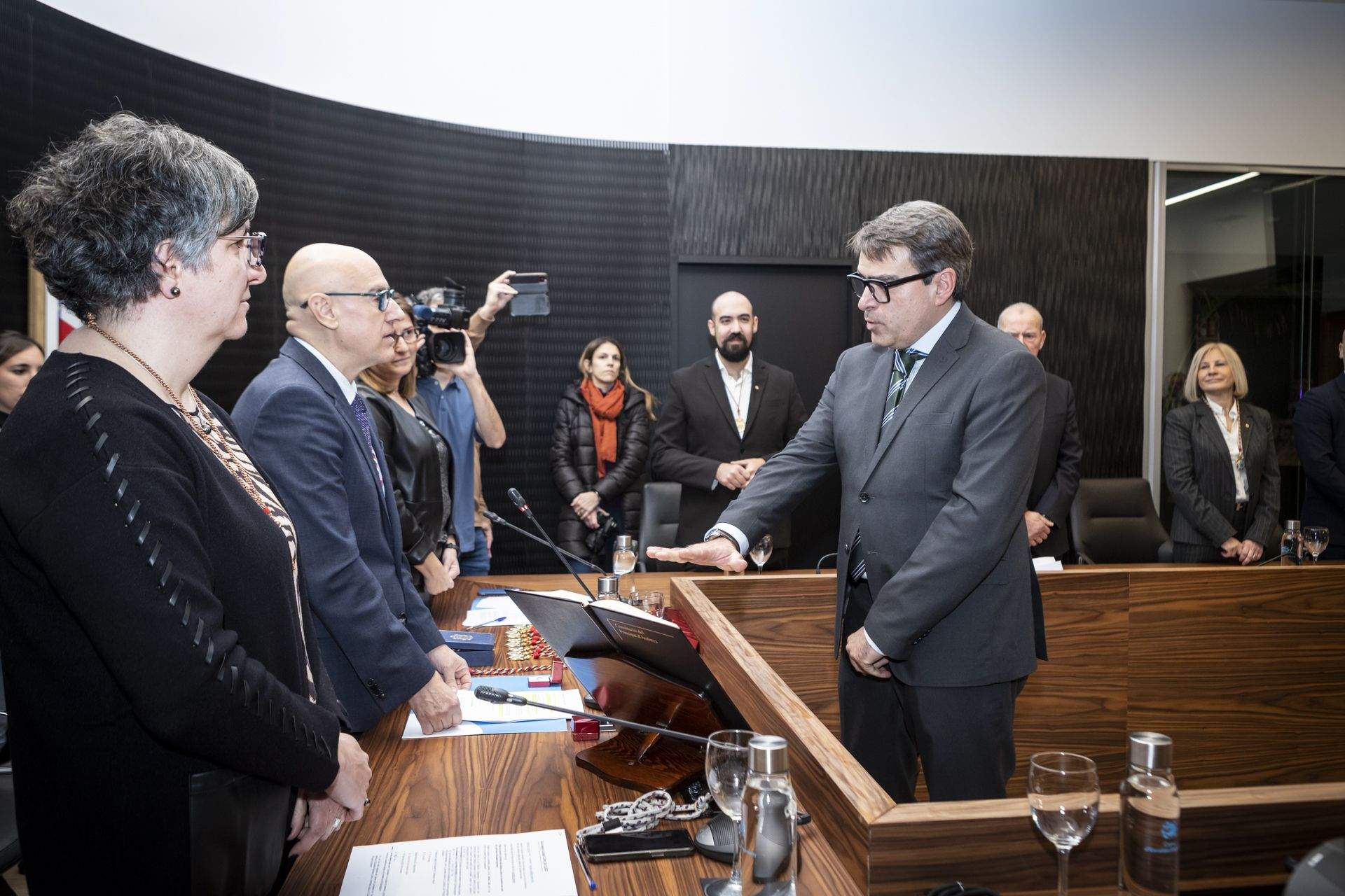 David Pérez promet el càrrec de conseller comunal. David Pérez promet el càrrec de conseller comunal.