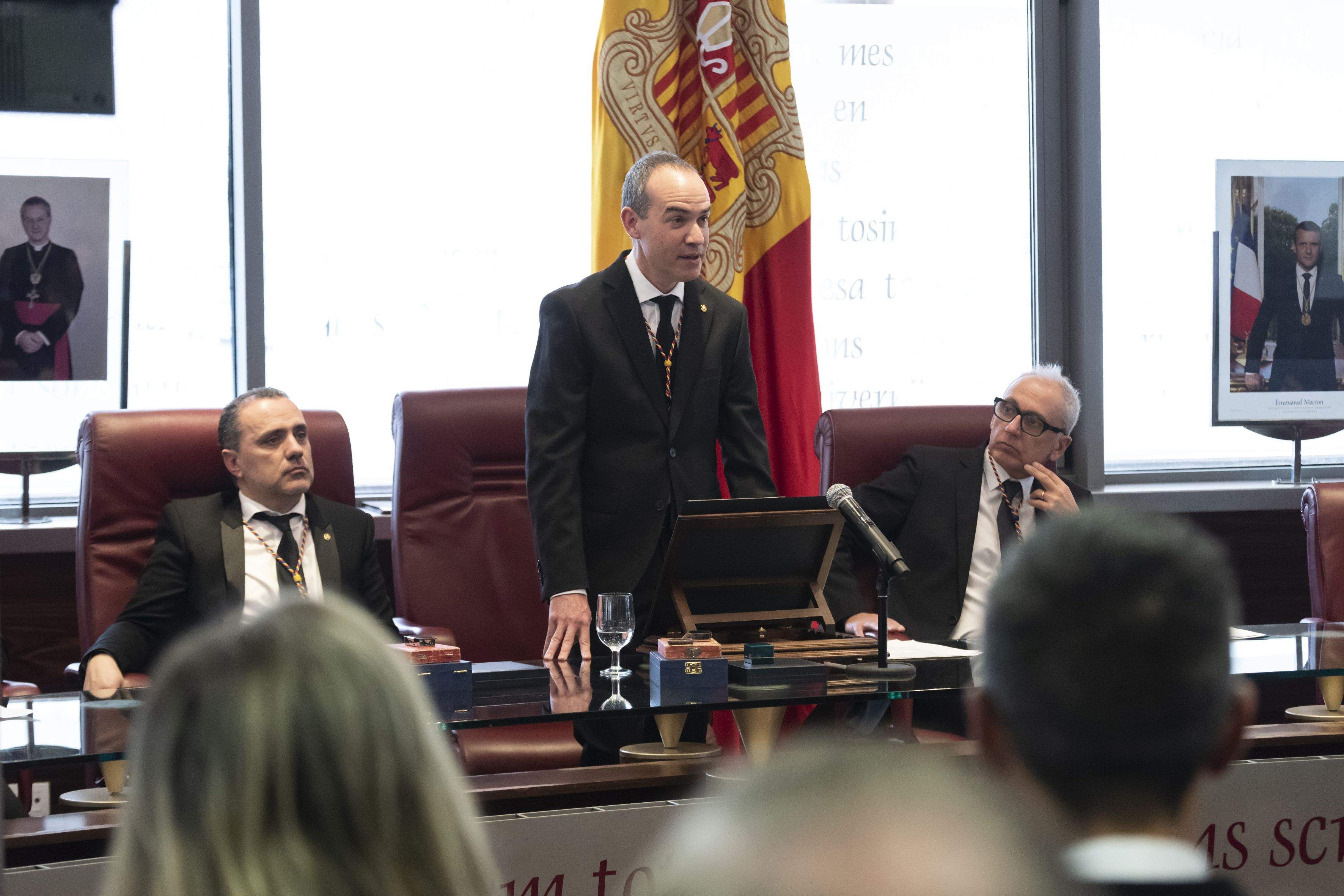 Alcobé durant la seva intervenció. Alcobé durant la seva intervenció.