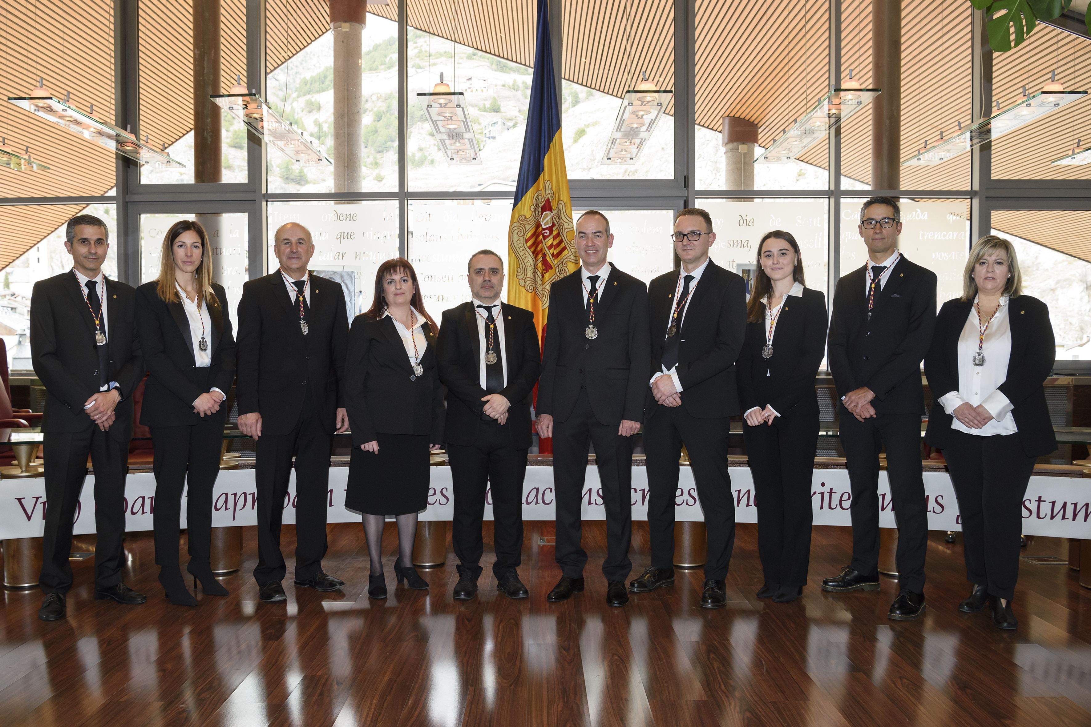Foto de família del nou equip comunal. Foto de família del nou equip comunal.