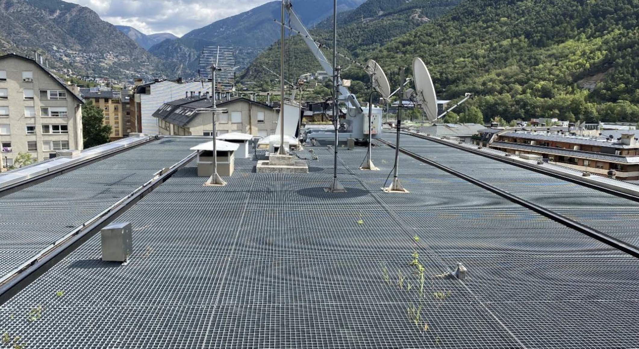 Vista de la coberta general de la planta sisena. Vista de la coberta general de la planta sisena.