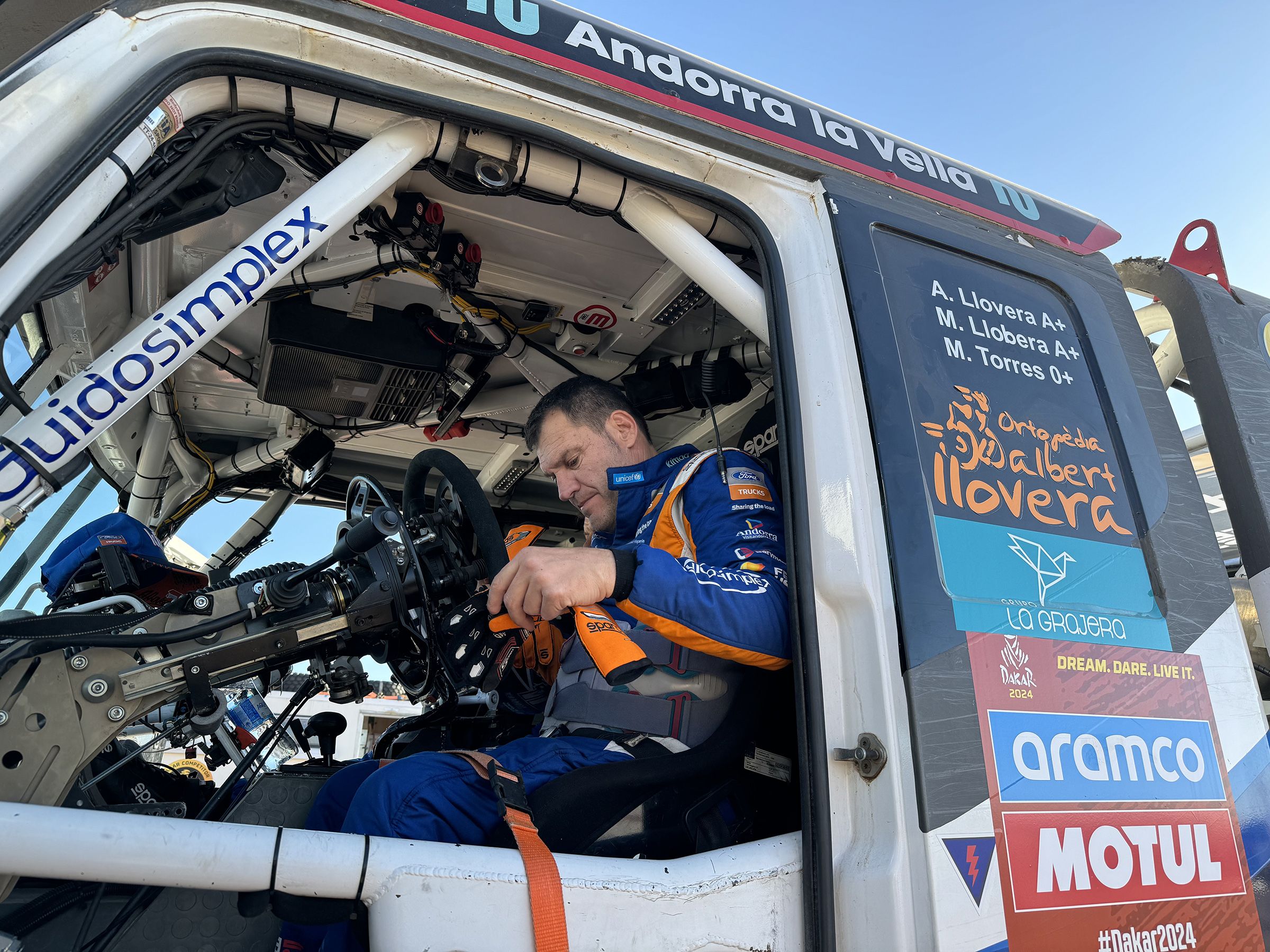 Albert Llovera al volant del camió de Fesh Fesh.