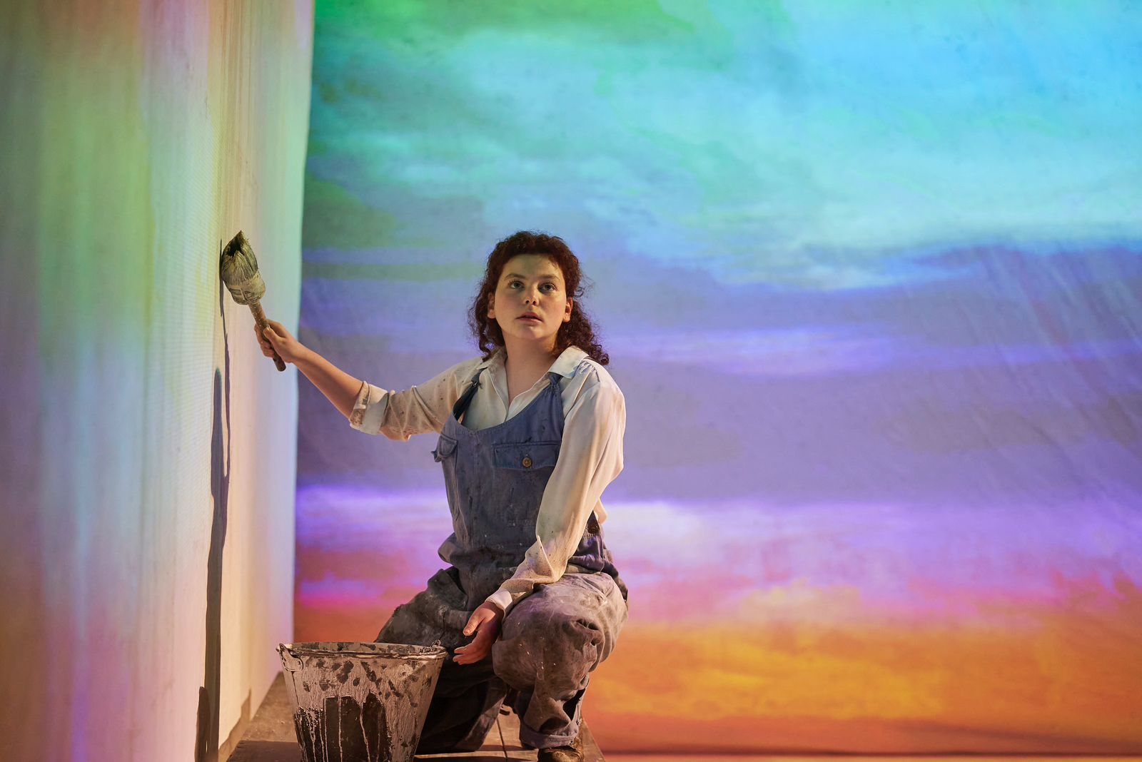 Marta Pelegrina assajant l'obra 'Andorra'.