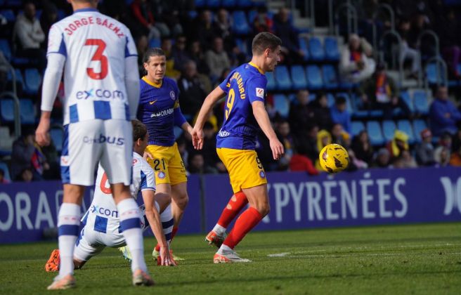 Karrikaburu ha estat titular. Karrikaburu ha estat titular.