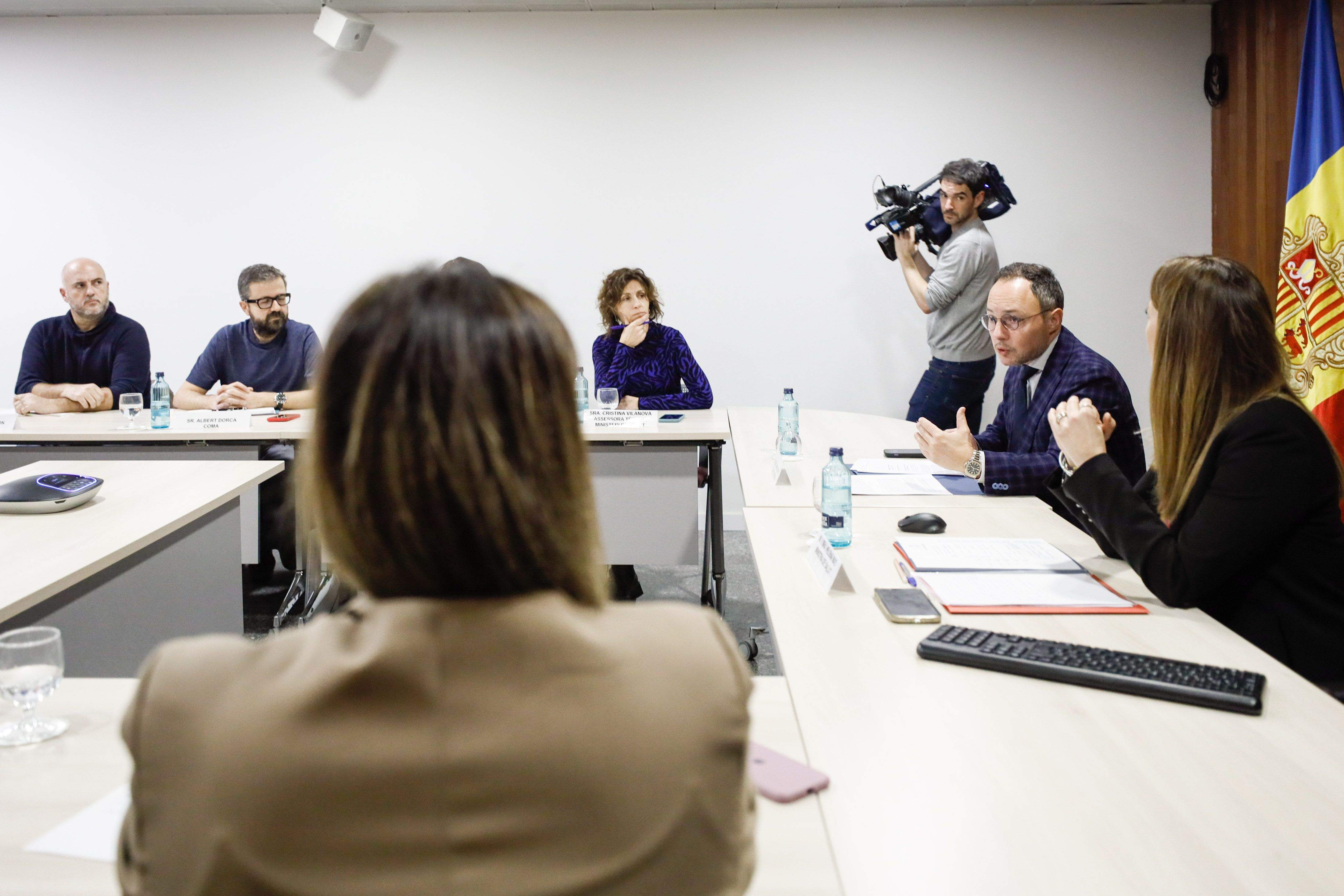 Un instant de la reunió del pacte d'Estat de Salut aquest dilluns a la tarda.