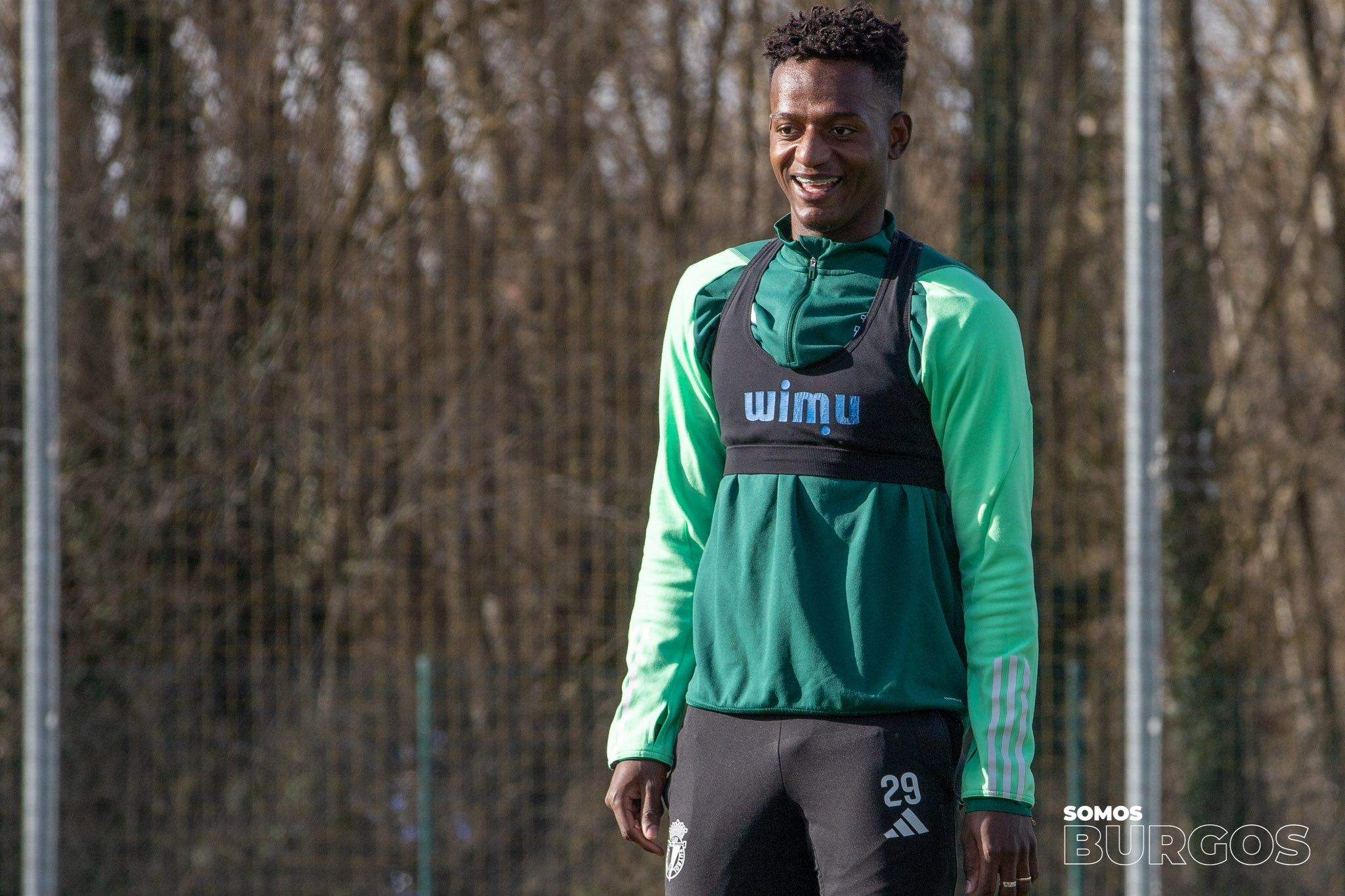 L’FC Andorra oficialitza l’adeu d’Anderson Arroyo que ja entrena amb el