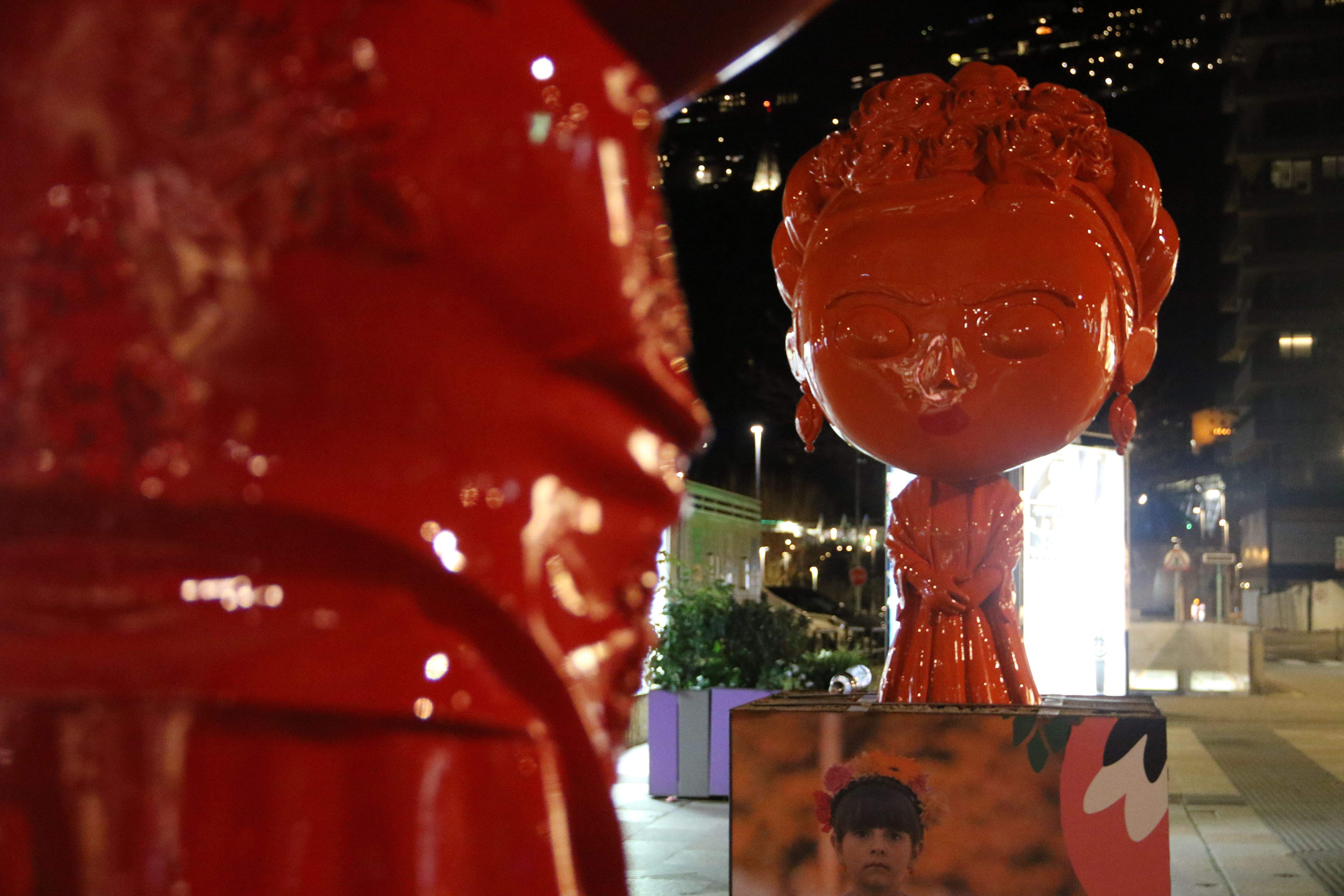 Les escultures de Frida Kahlo ja llueixen a Carlemany.