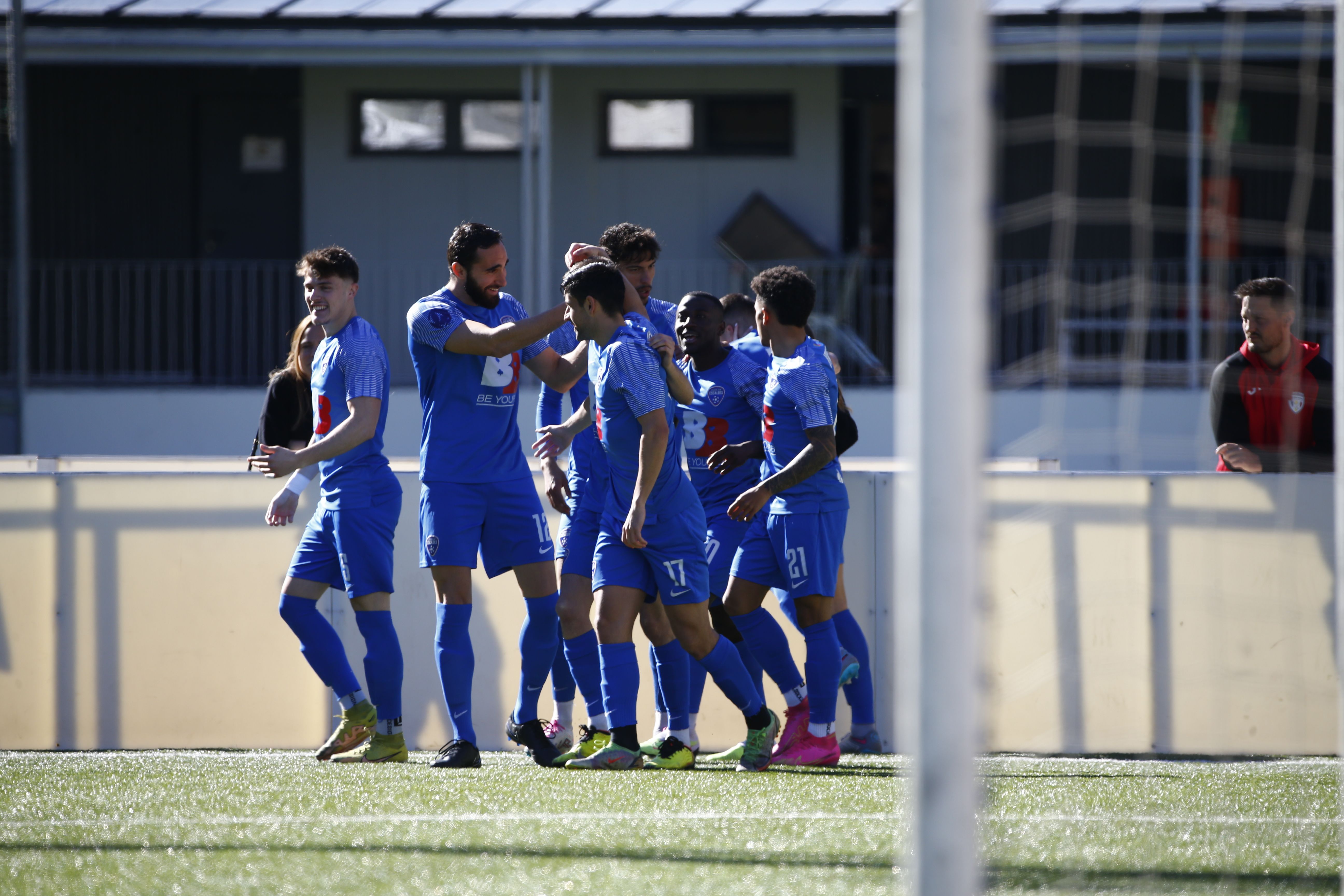 Els jugadors de l'Inter d'Escaldes celebren un dels seus gols. Els jugadors de l'Inter d'Escaldes celebren un dels seus gols.