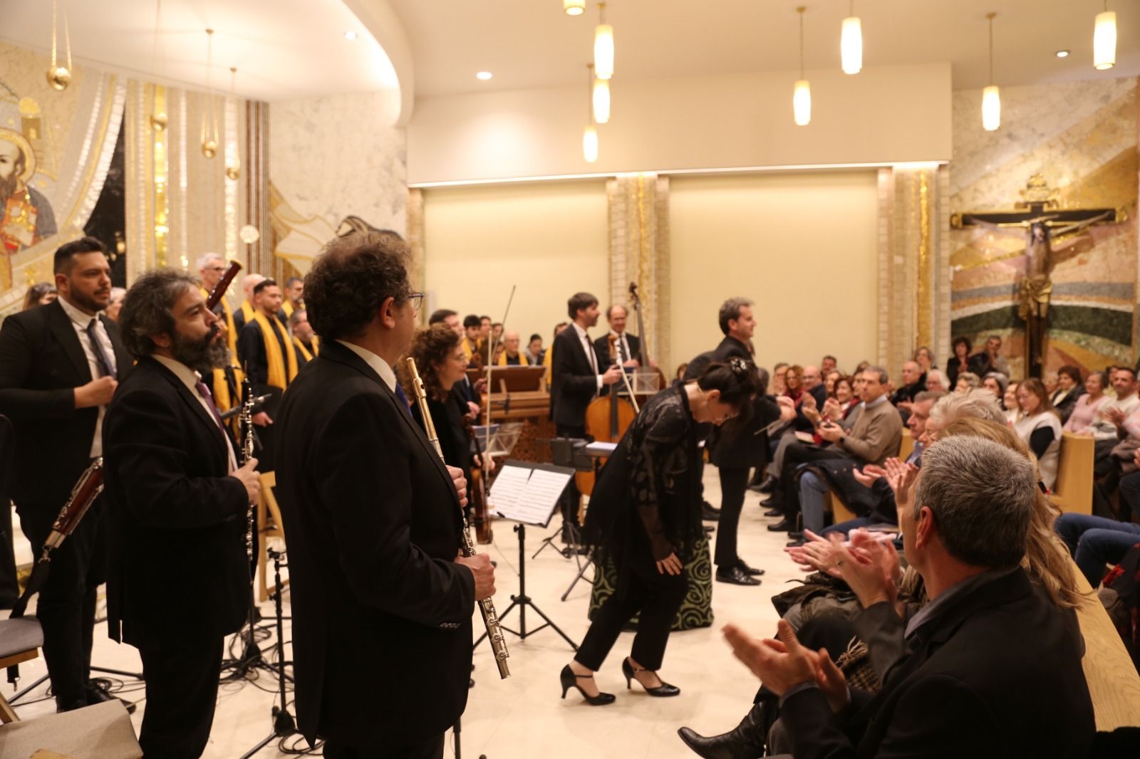 Els músics just abans d'iniciar el concert.