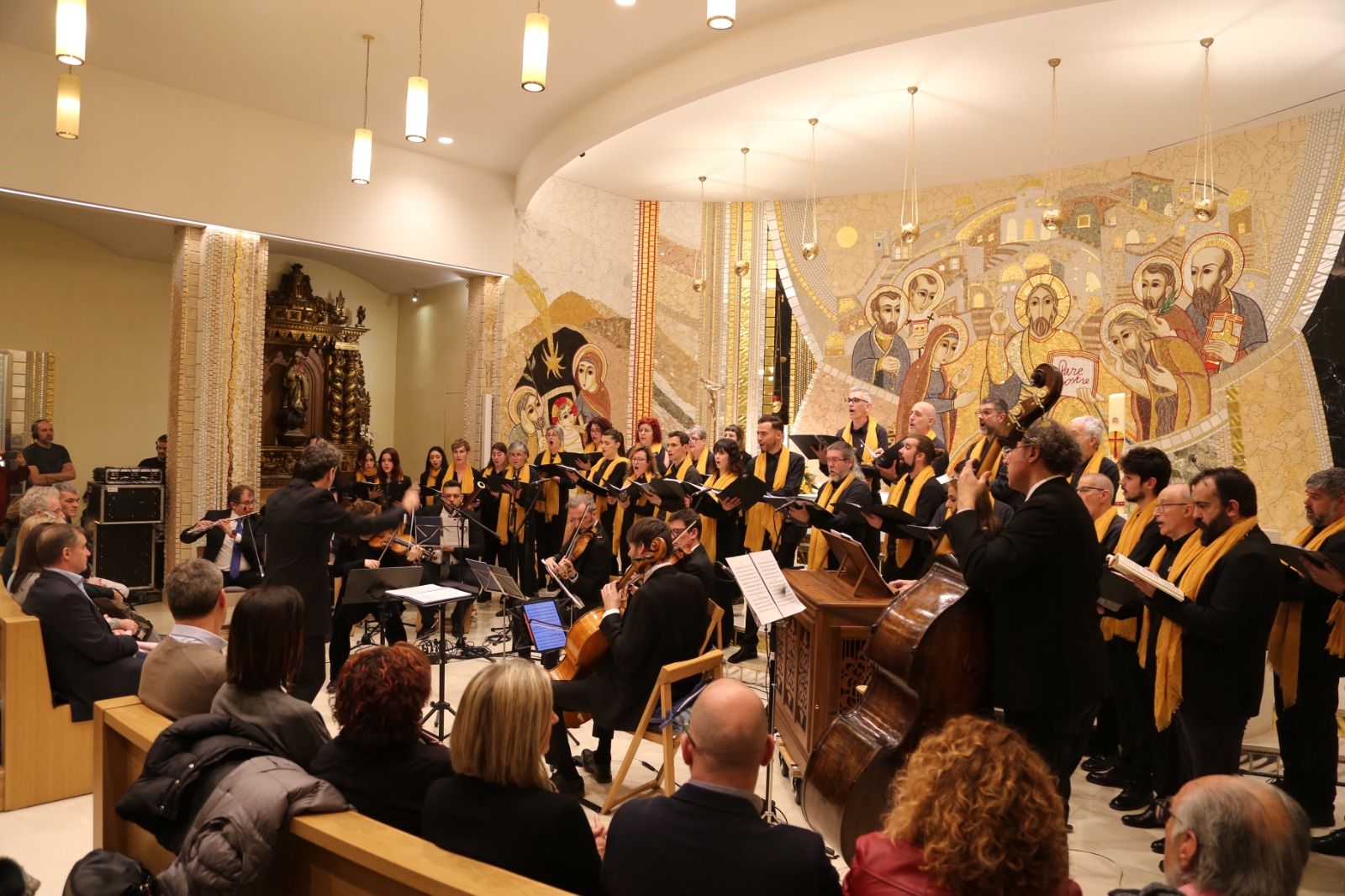 Primers compassos de la missa en Do menor de Mozart.