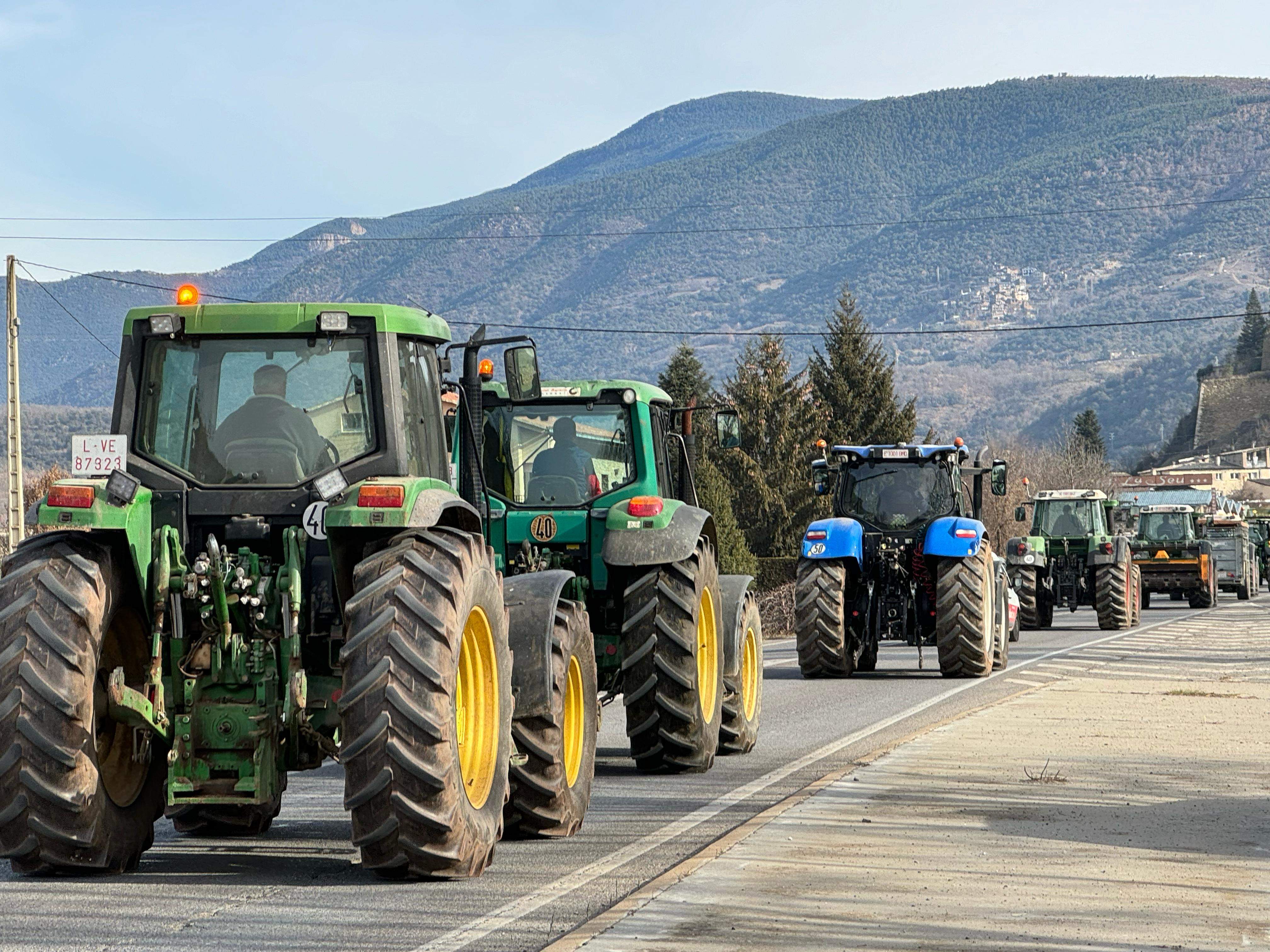 Mobilització dels pagesos de l'Alt Urgell i la Cerdanya per l'N-145 i l'N'260.