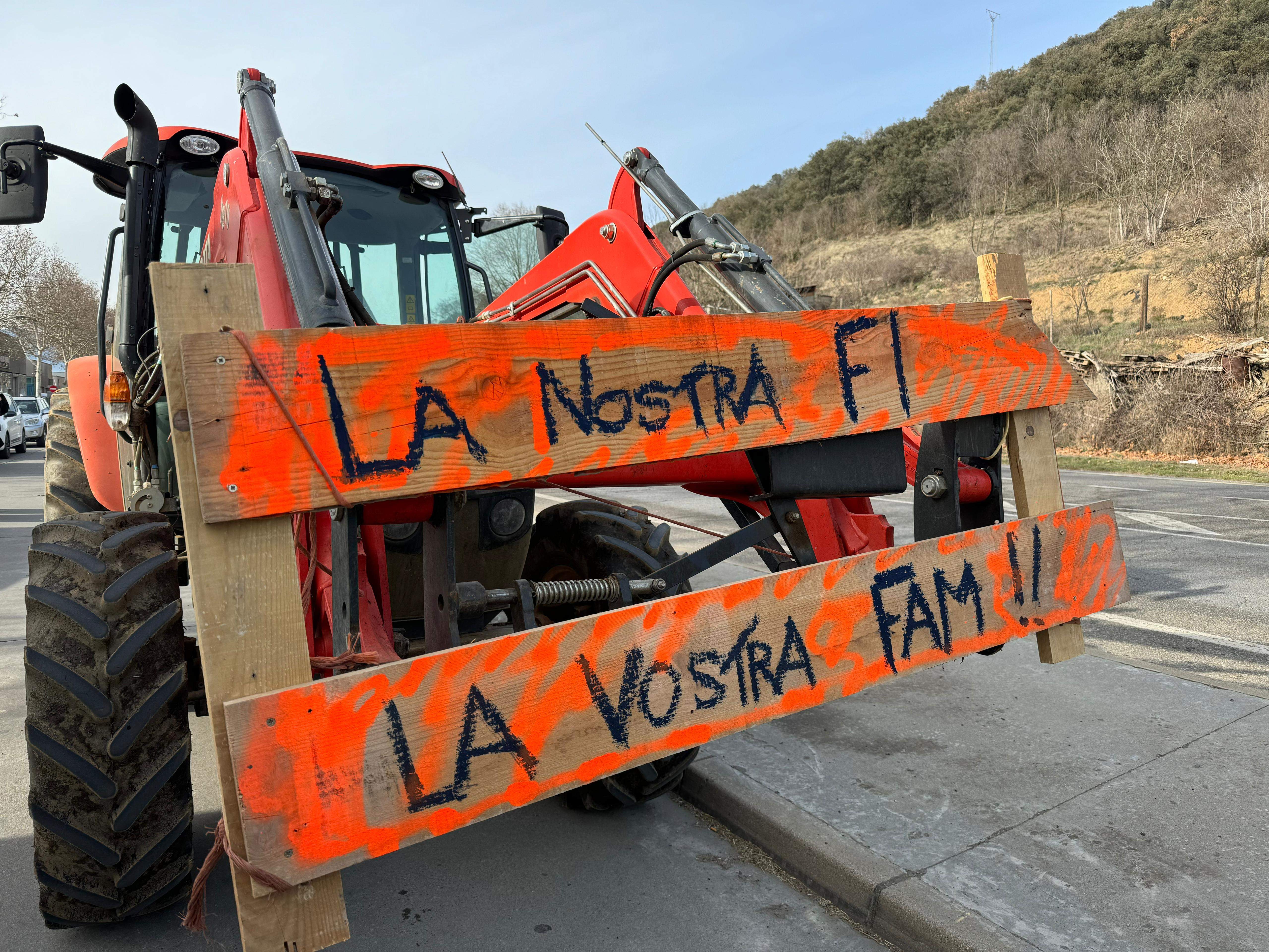 Mobilització dels pagesos de l'Alt Urgell i la Cerdanya per l'N-145 i l'N'260.