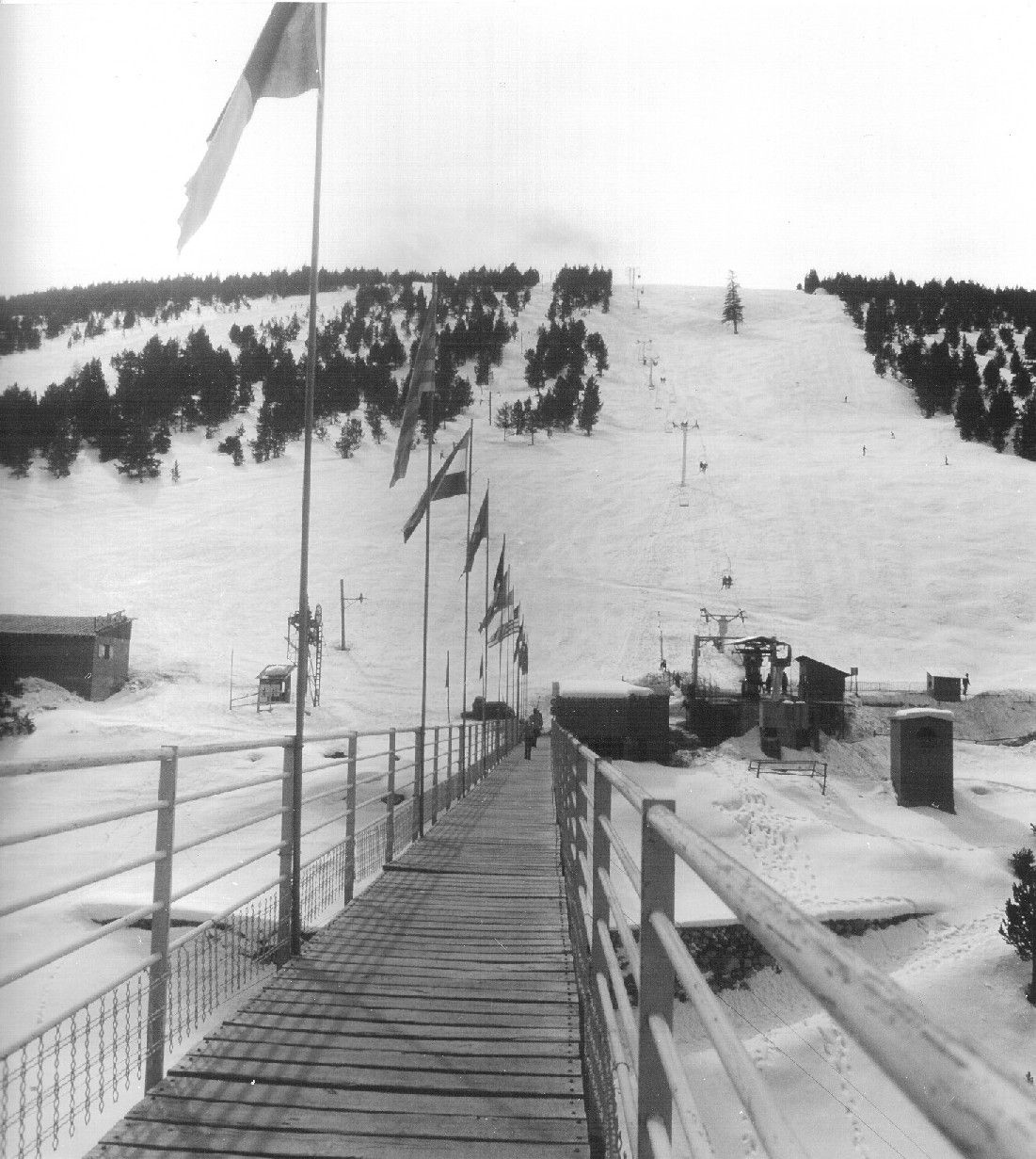 Pont de fusta petit.