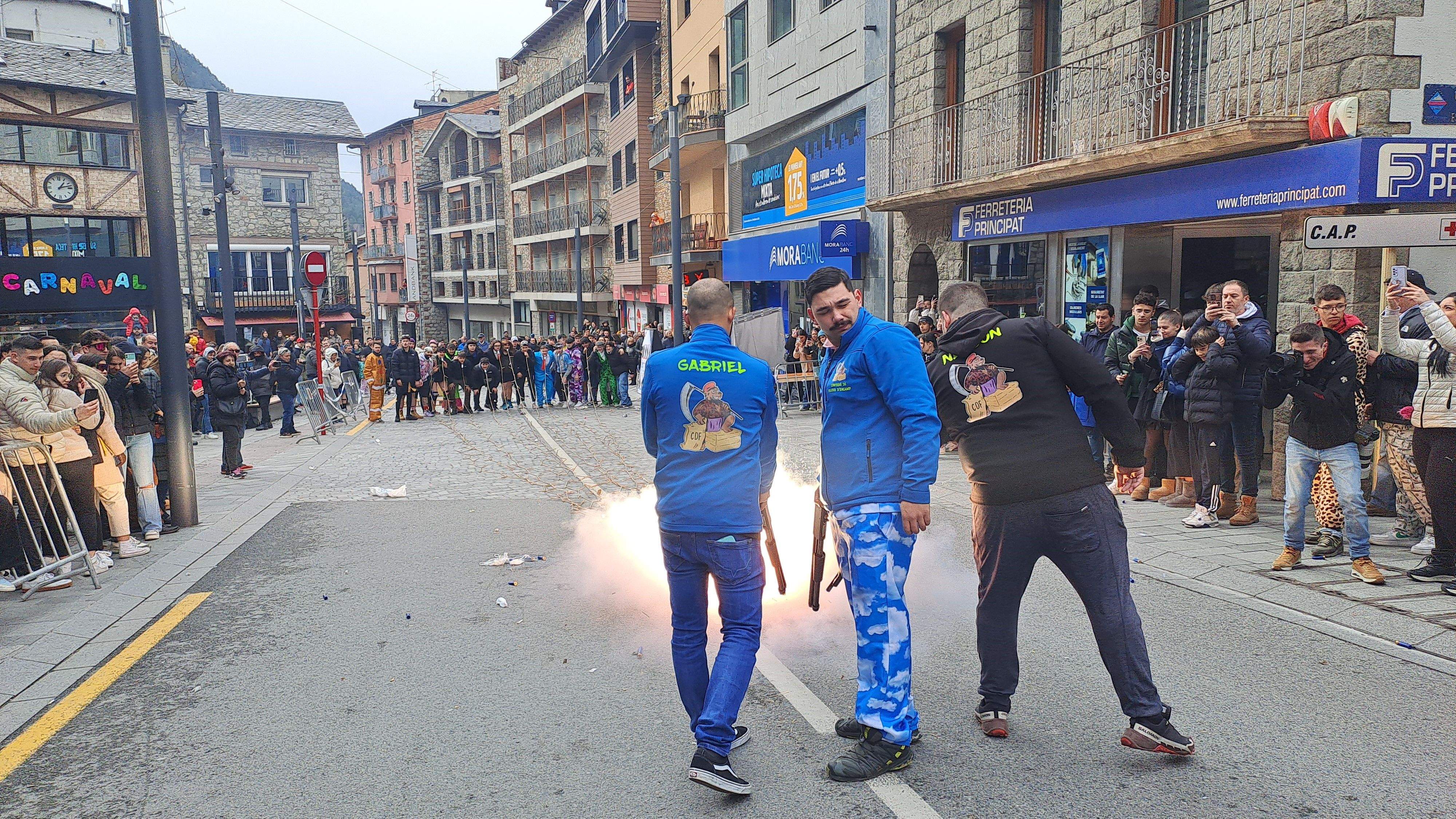 La traca final. La traca final.