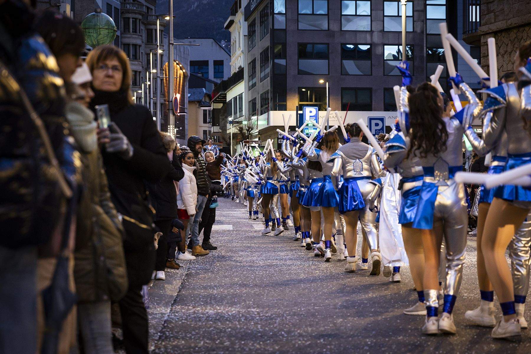La comparsa de les de l'espai.