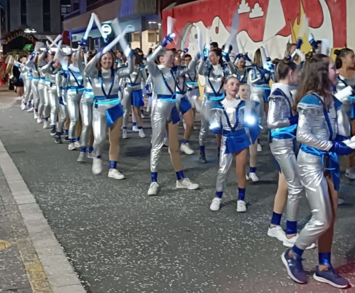 La comparsa de les de l'Espai