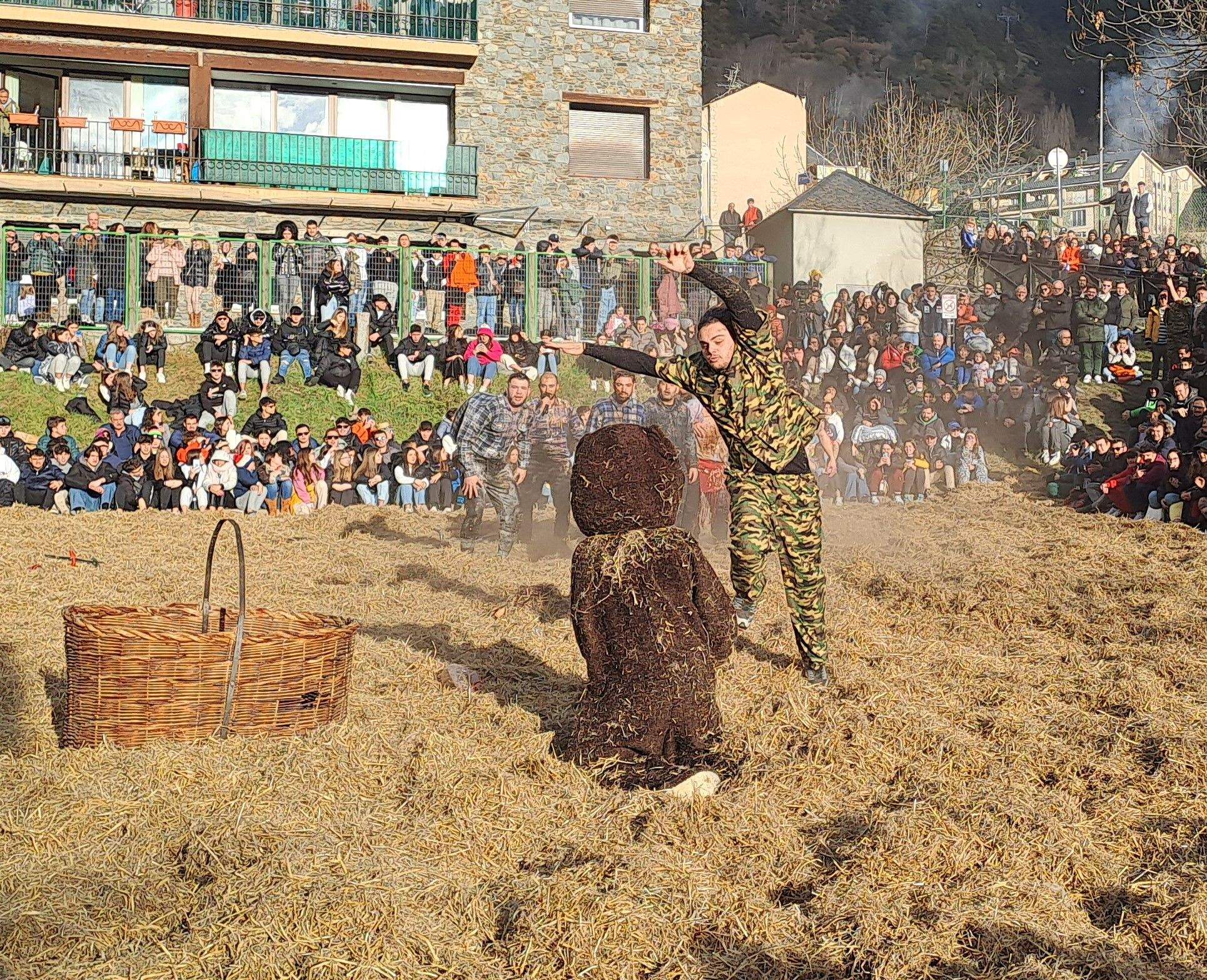 Placant la nova ossa.