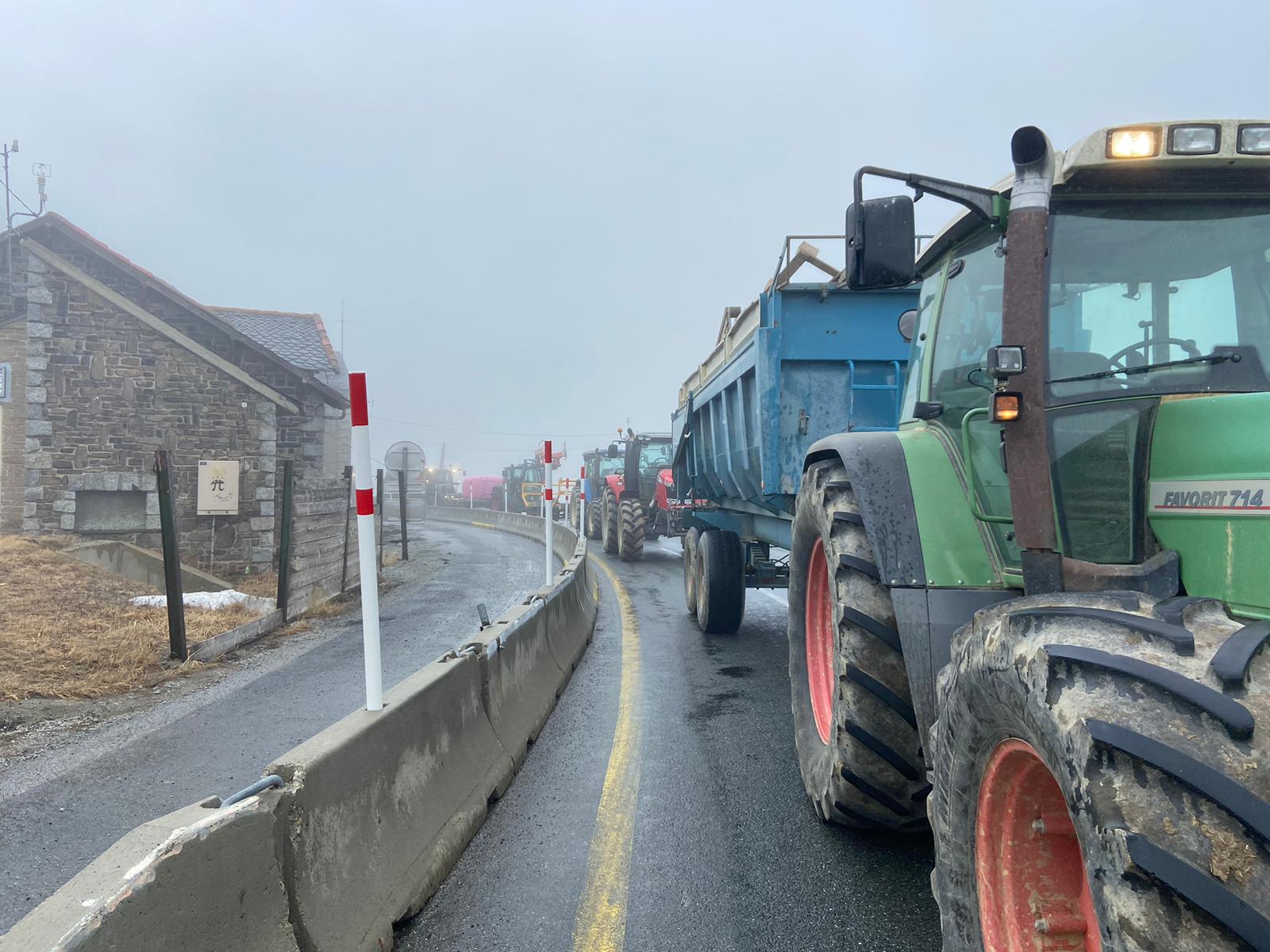 La marxa lenta dels agricultors francesos.