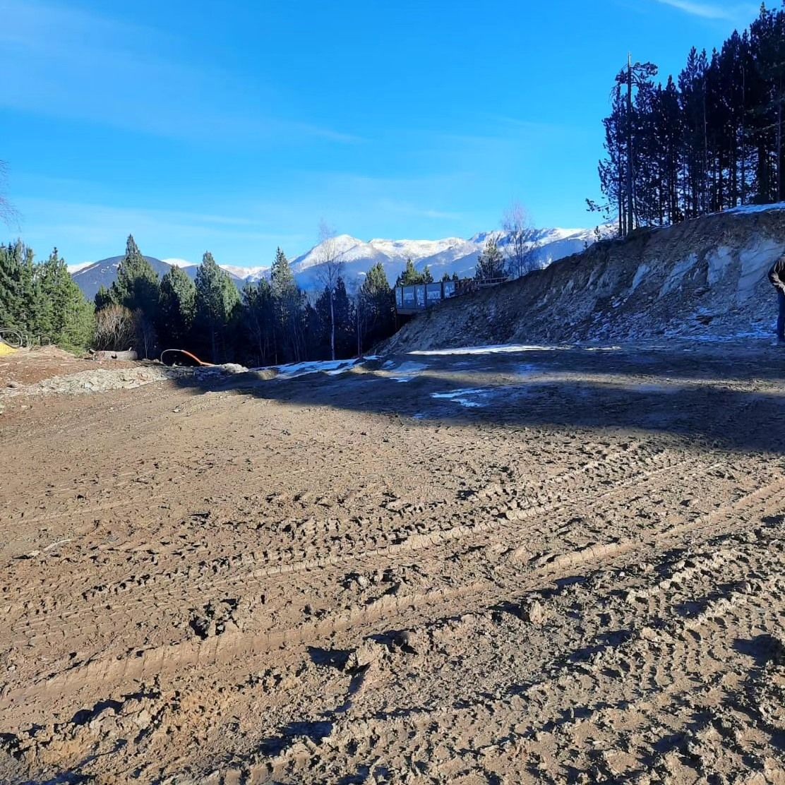 El bosc de la Caubella ja sense arbres. // Apapma El bosc de la Caubella ja sense arbres. // Apapma
