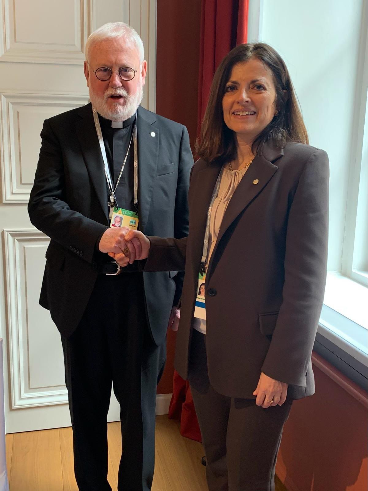 Imma Tor amb Paul Richard Gallagher.