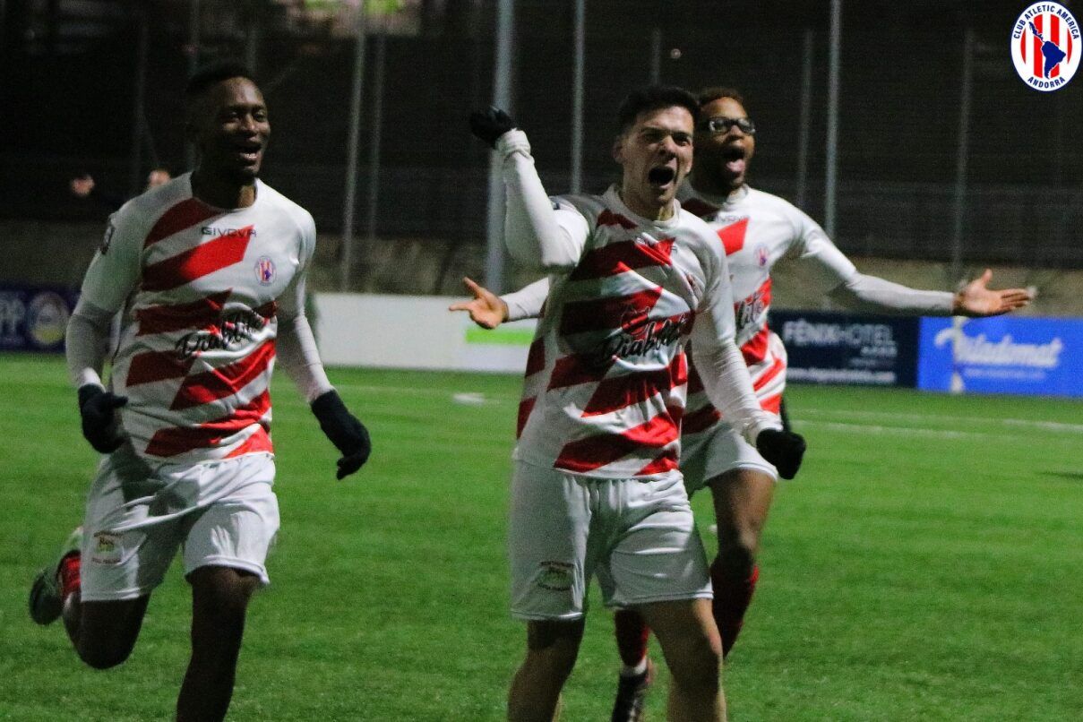 Marcel Oliva celebrant un dels gols de la remontada de l'Atlètic Amèrica contra l'Esperança. Marcel Oliva celebrant un dels gols de la remontada de l'Atlètic Amèrica contra l'Esperança.