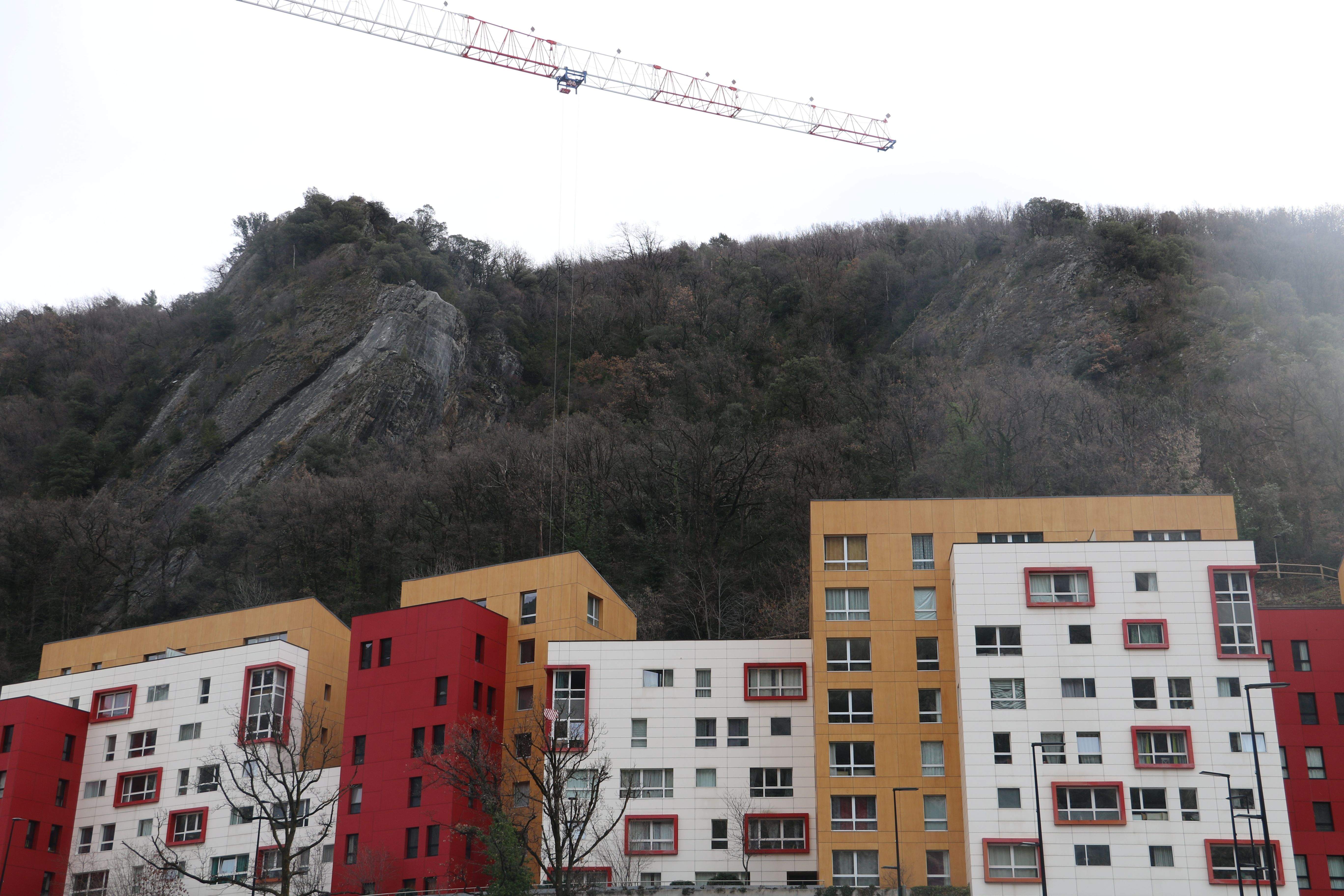 Els immobles que acullen els pisos del projecte Jovial.