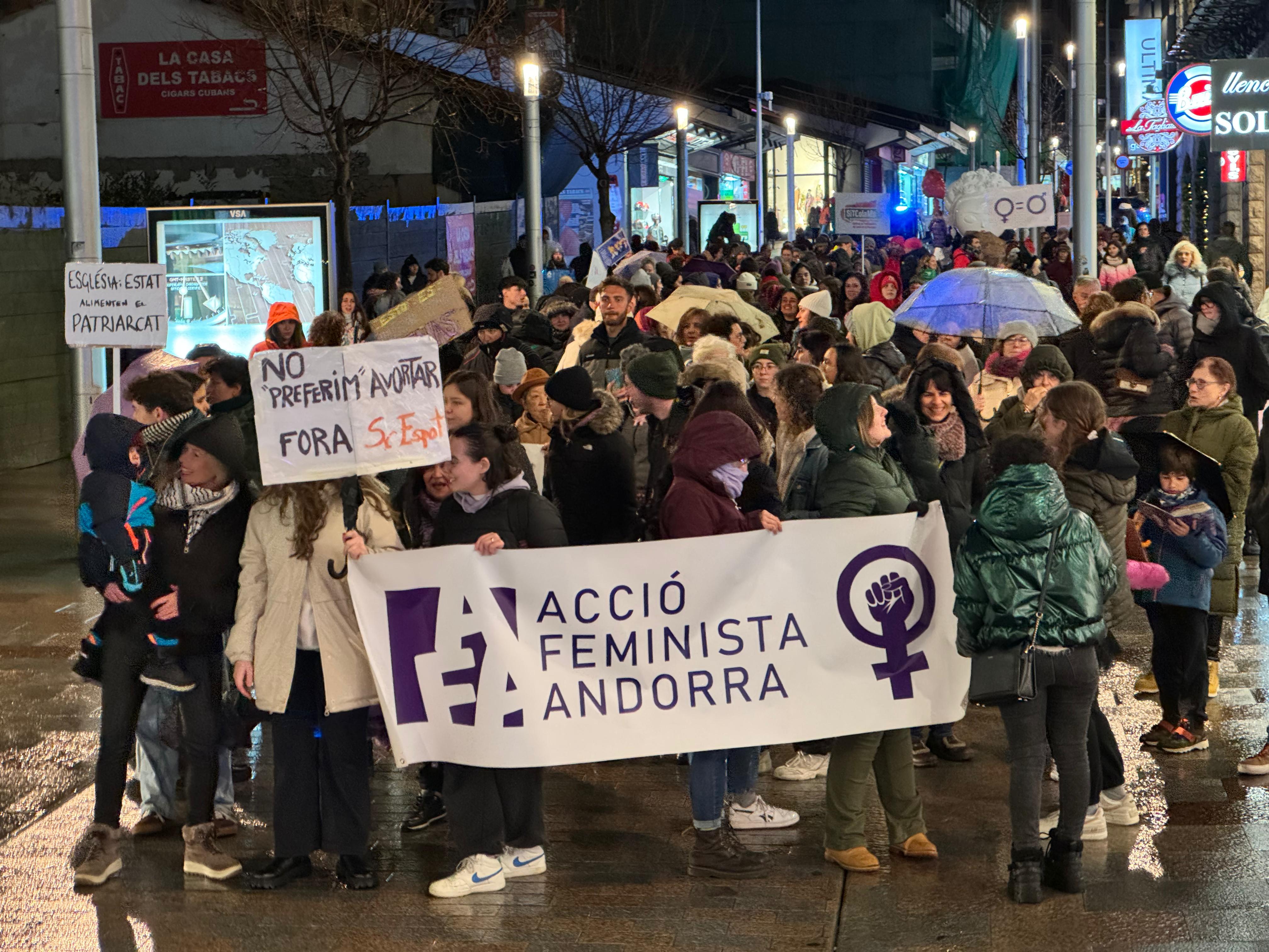 Participants a la manifestació.