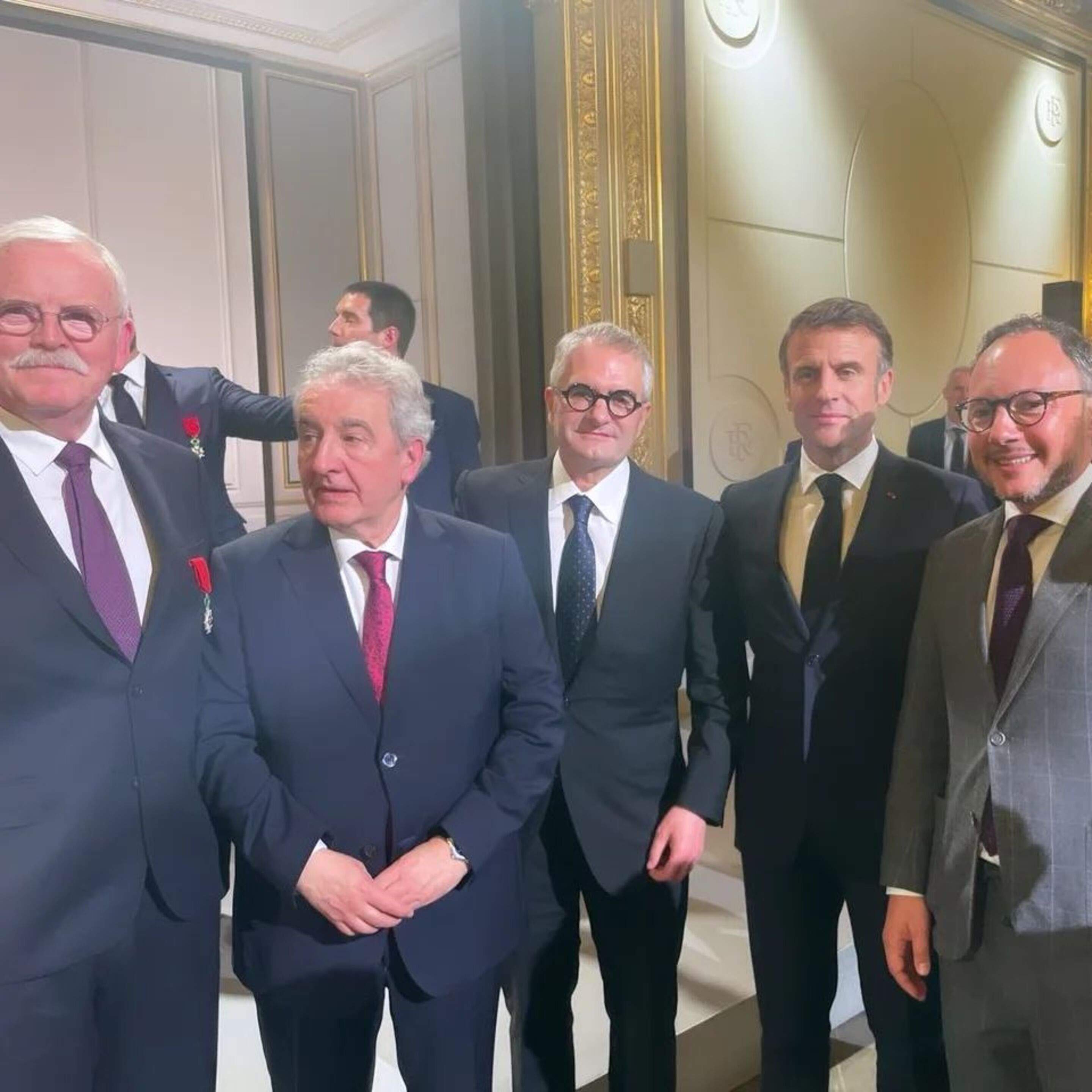 Jean-Yves Caullet, Jaume Bartumeu, Isidre Bartumeu, Emmanuel Macron i Xavier Espot.