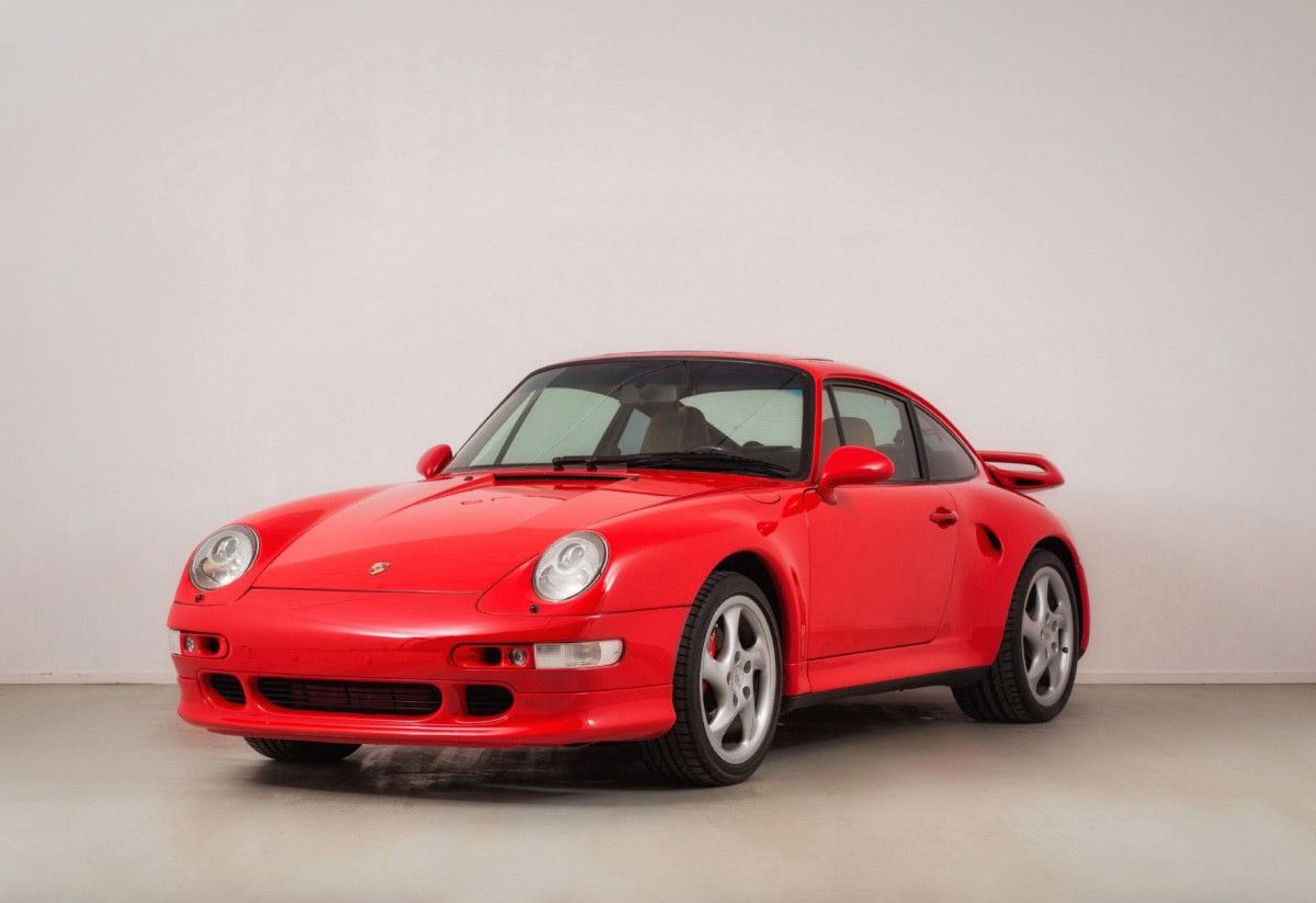 Un Porsche 911 993 Carrera Turbo similar al que ha desaparegut del dipòsit municipal de vehicles de Blanes. Un Porsche 911 993 Carrera Turbo similar al que ha desaparegut del dipòsit municipal de vehicles de Blanes.