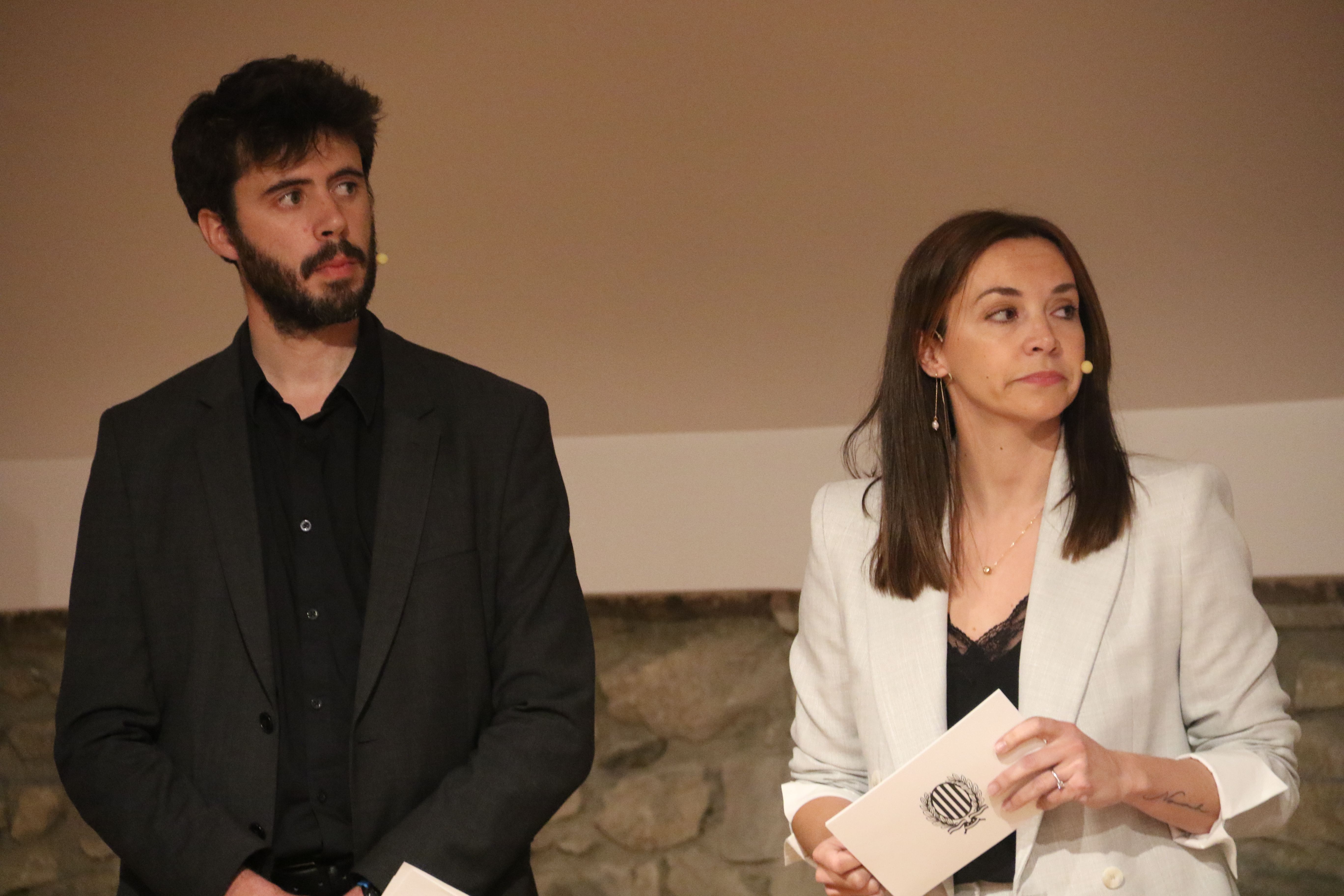 Els dos cònsols, Cerni Cairat i Sofia Cortesao. Els dos cònsols, Cerni Cairat i Sofia Cortesao.