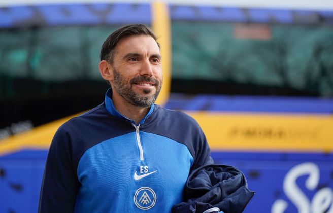 Eder Sarabia en el desplaçament del conjunt tricolor a Olot. 