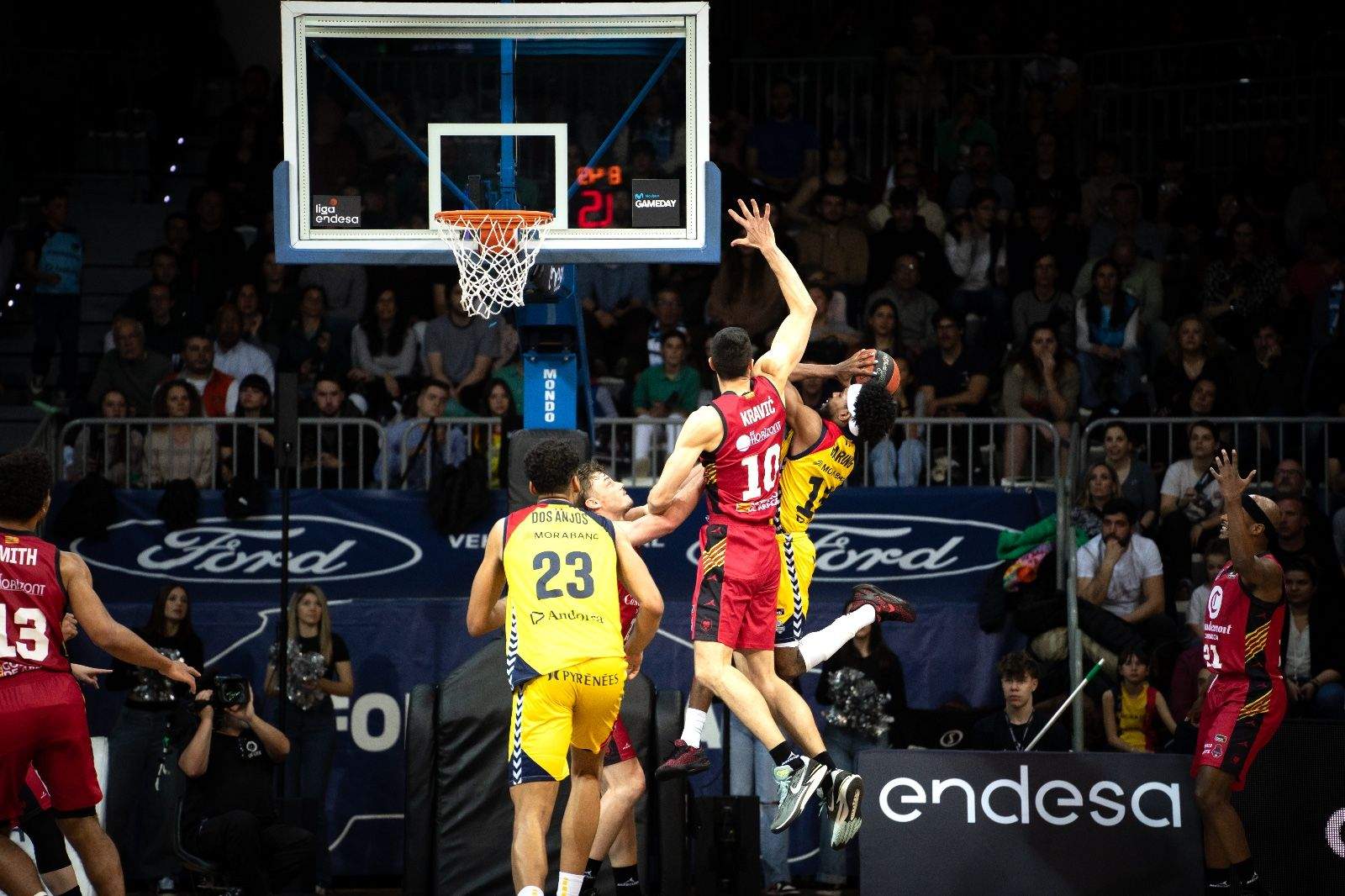 El partit a la Bombonera no s'ha decidit fins l'últim minut.