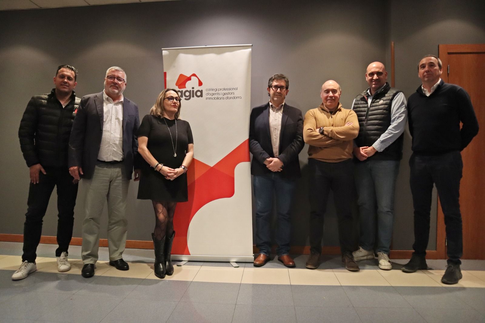 La renovada junta de l'AGIA.