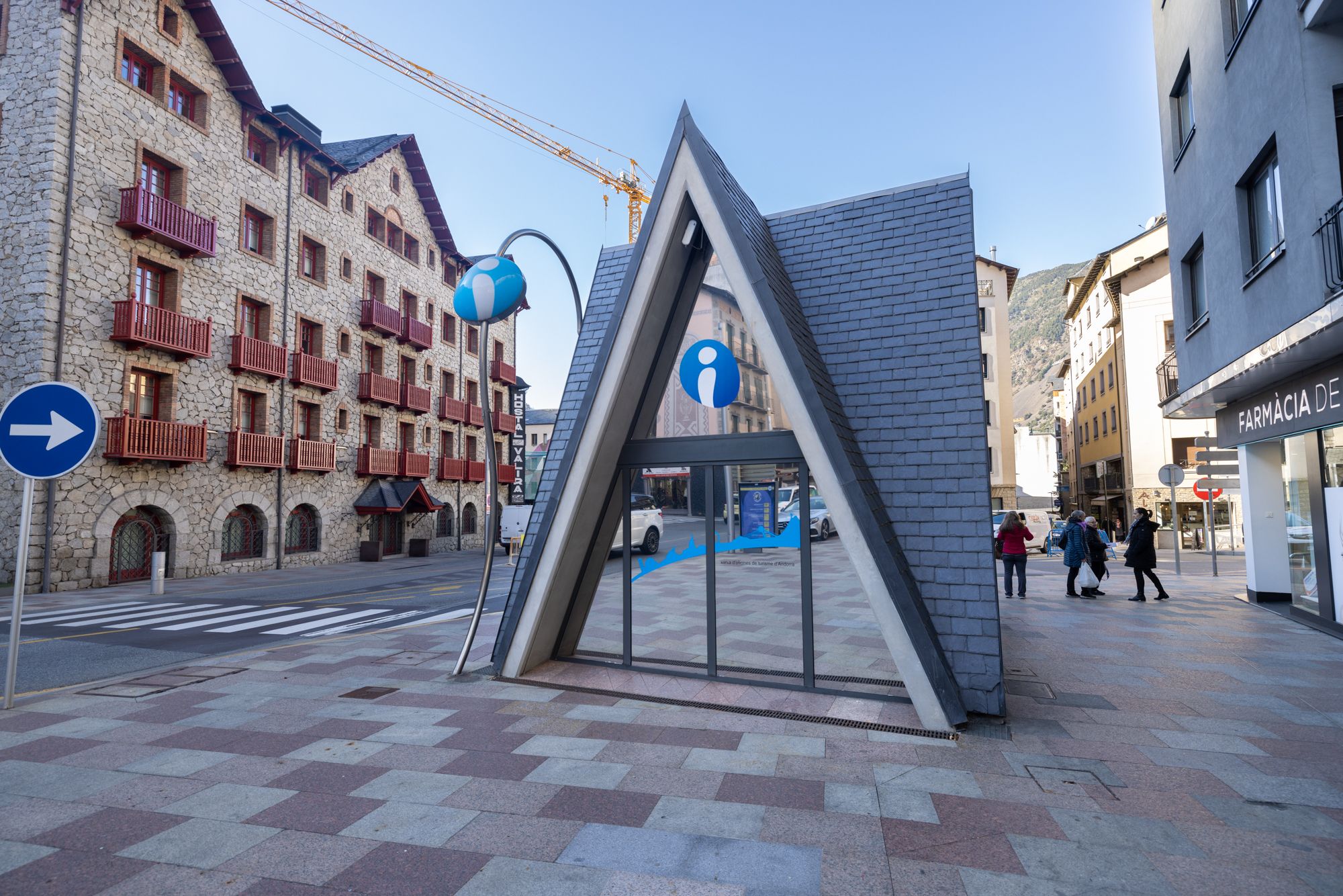 La caseta de turisme d'Escaldes desapareixerà en pocs dies.