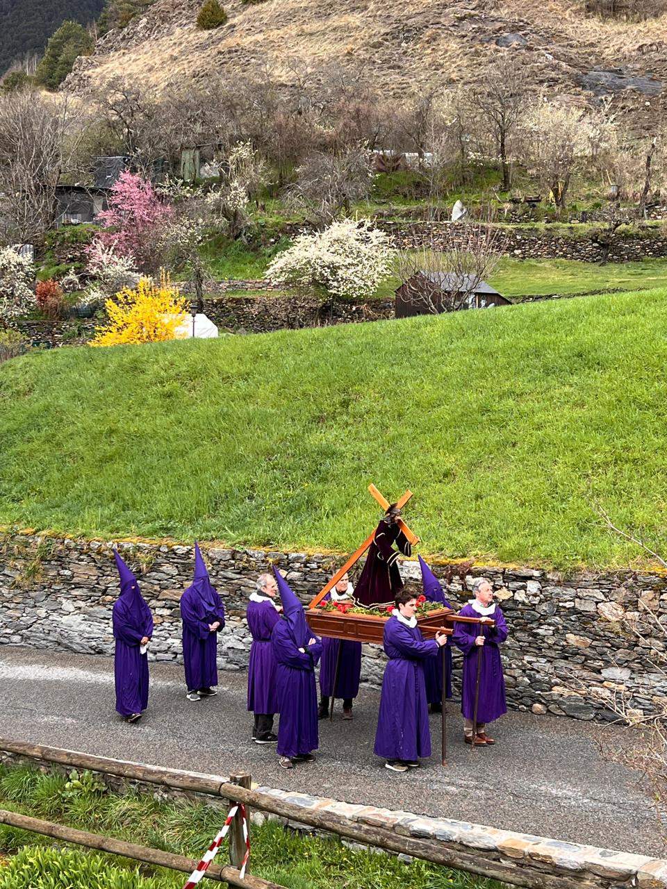 Viacrucis de Divendres Sant a Ordino