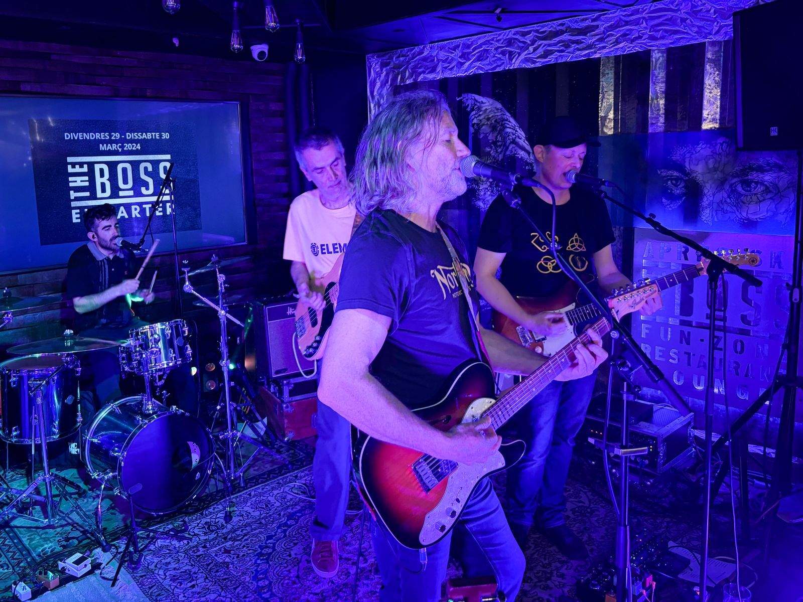 Els Old School en escena. Els Old School en escena.