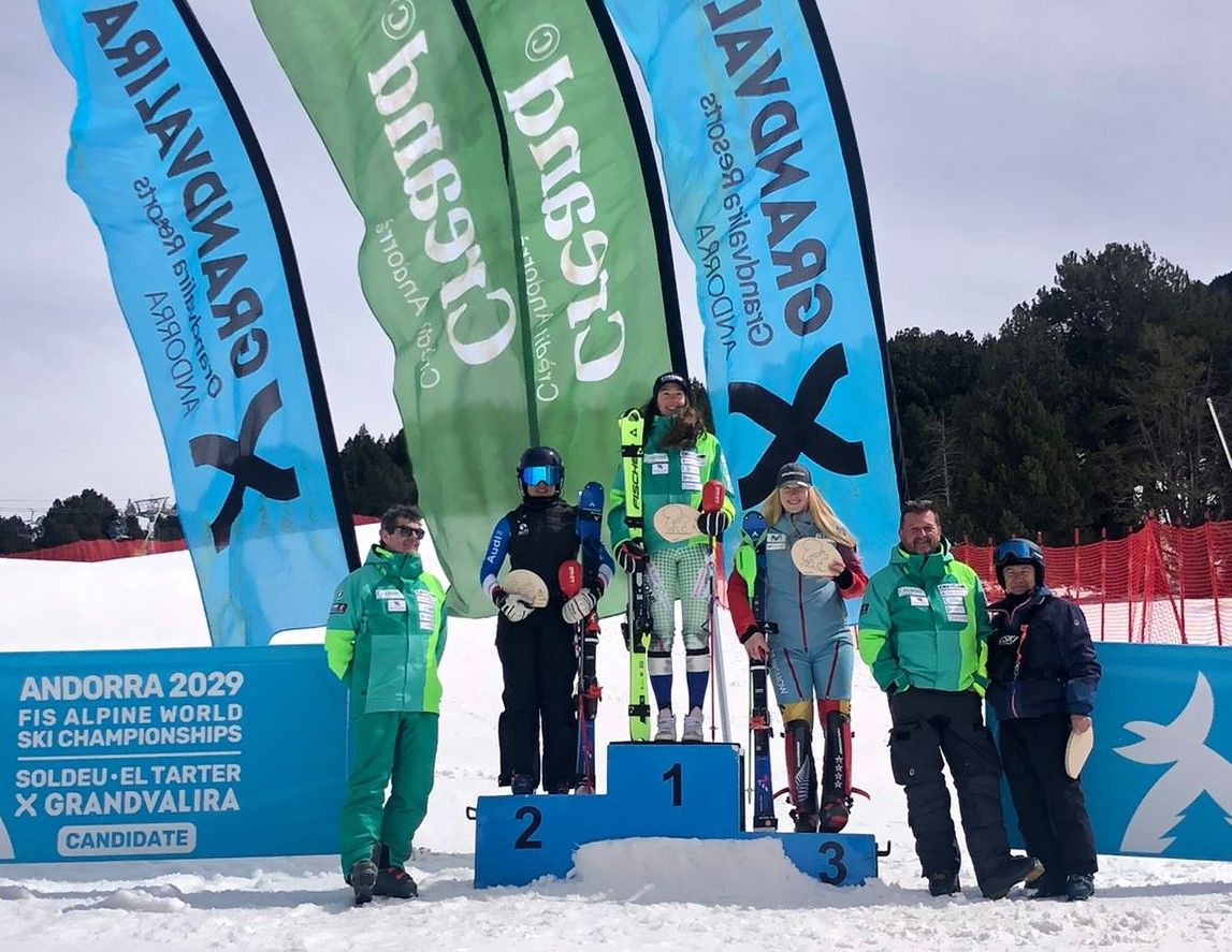 Podi femení amb Carla Mijares campiona d'Andorra d'SL FOTO FAE Podi femení amb Carla Mijares campiona d'Andorra d'SL FOTO FAE