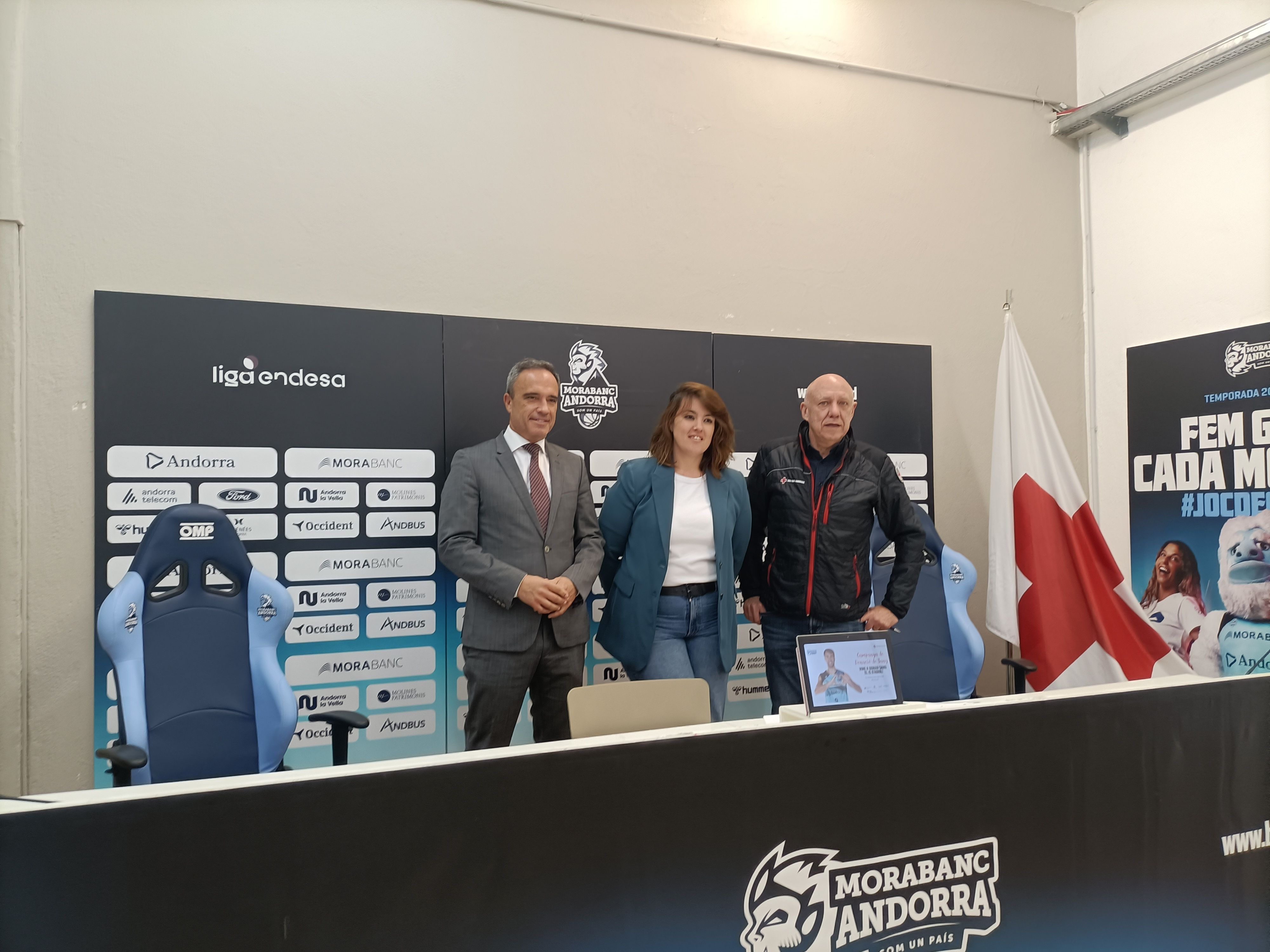 Alain Cabanes, Natalia De Felipe i Joan Saurí.