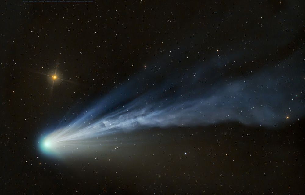 El cometa 12P/Pons-Brooks fotografiat des del Llac June als Estats-Units la nit del 30 de Març - Crèdit: Dan Bartlett  --