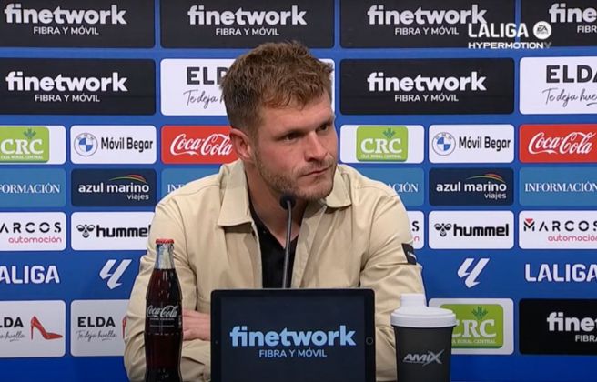 Ferran Costa, en la roda de premsa posterior al duel davant l'Eldenc (0-2).