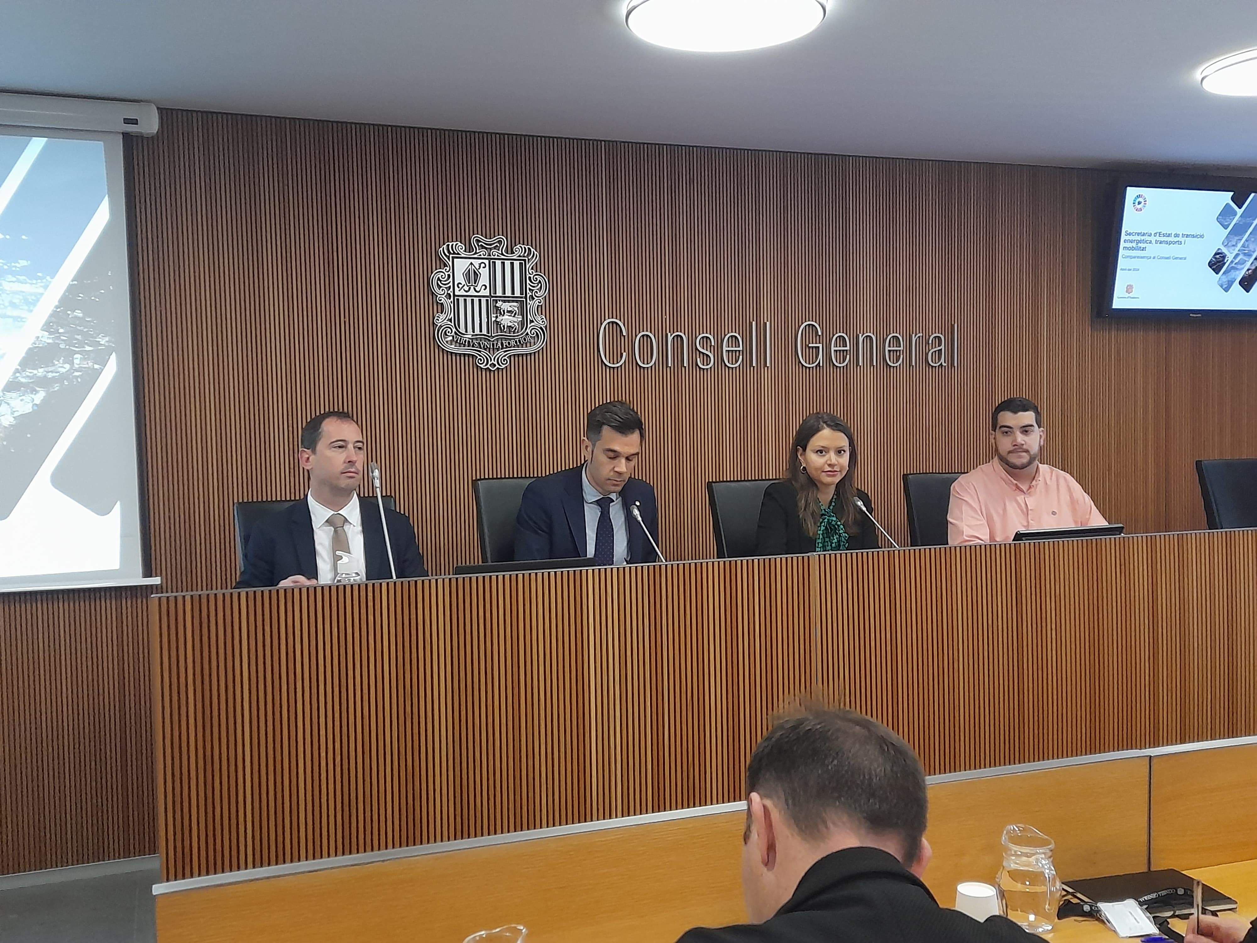 Compareixença de David Forné a la comissió legislativa d'Economia.