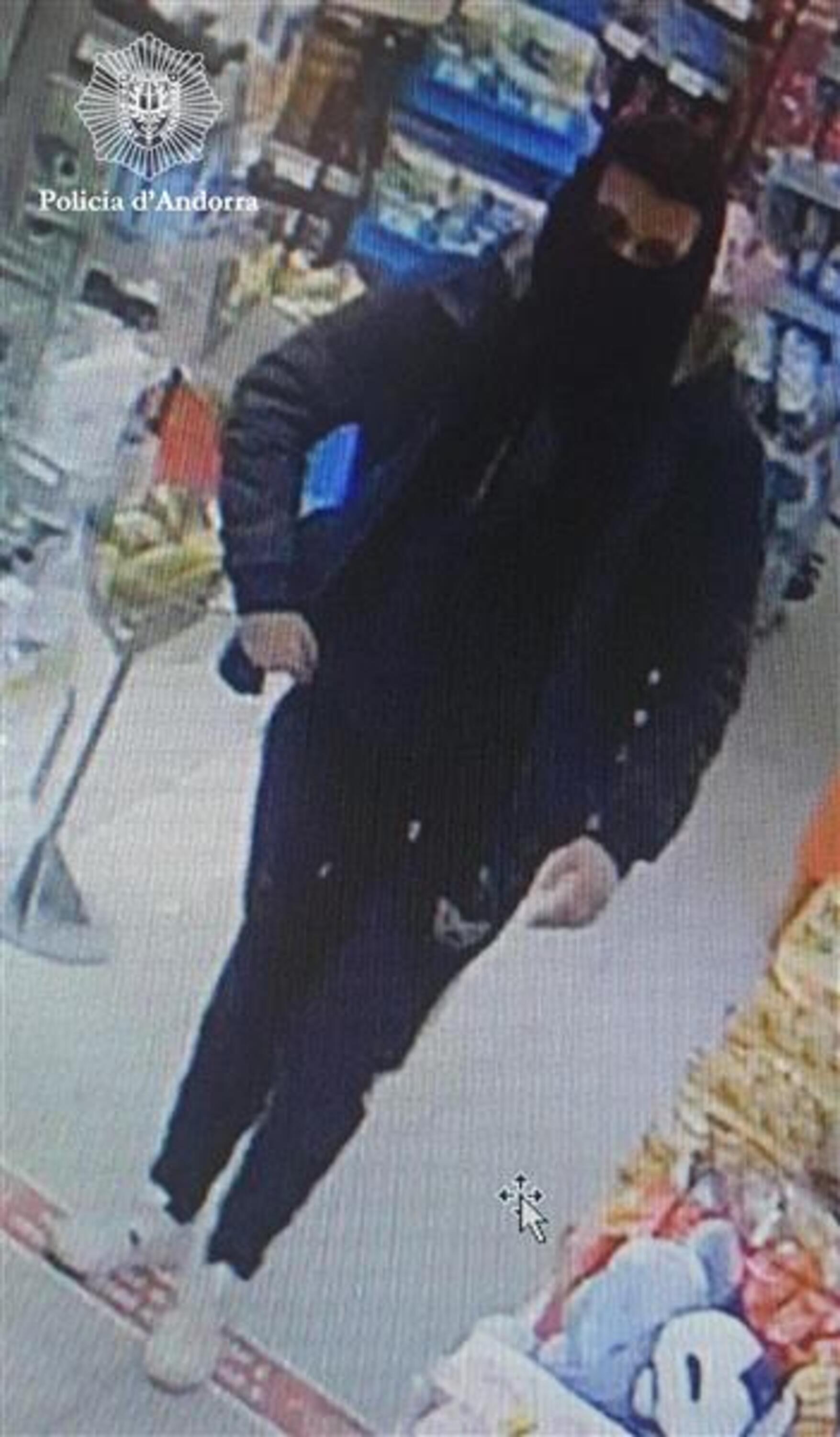 Una de les imatges difosa per la policia al seu dia. Una de les imatges difosa per la policia al seu dia.